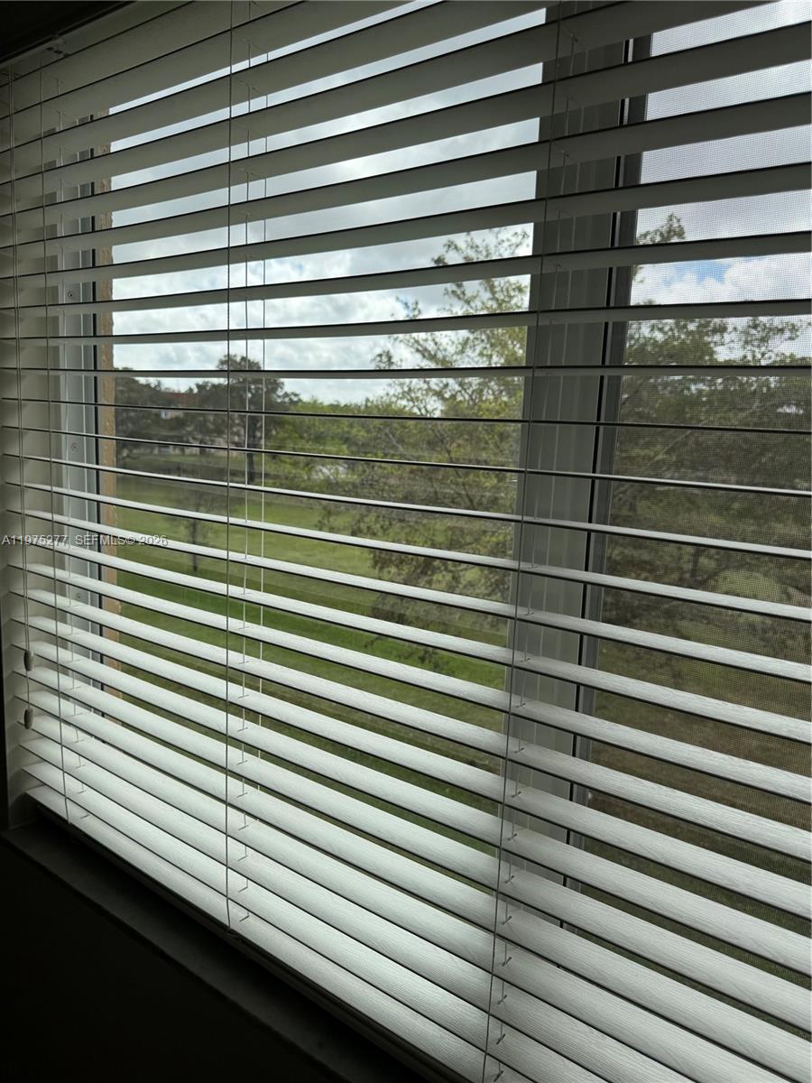 9310 Sunrise Lks Blvd #304 Sunrise, FL 33322