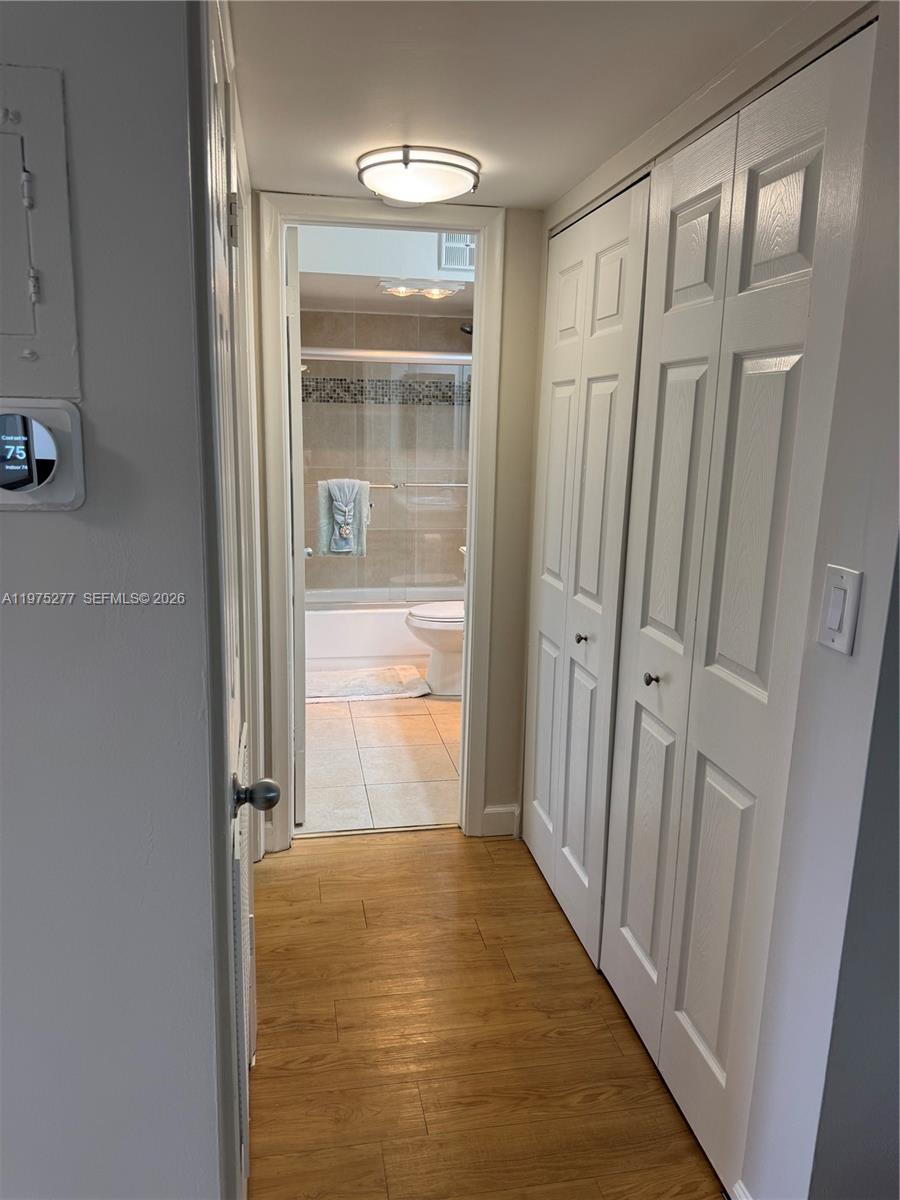 9310 Sunrise Lks Blvd #304 Sunrise, FL 33322