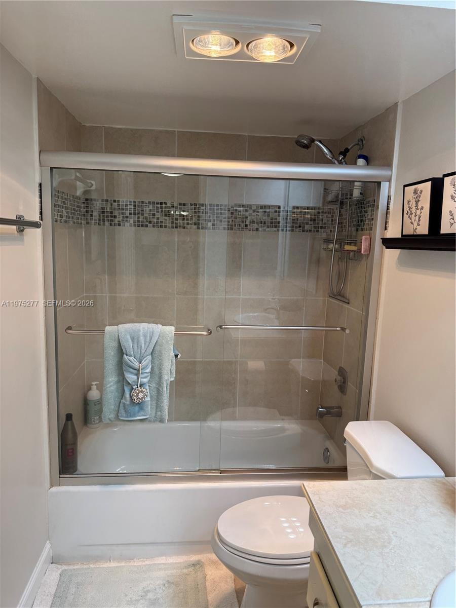 9310 Sunrise Lks Blvd #304 Sunrise, FL 33322