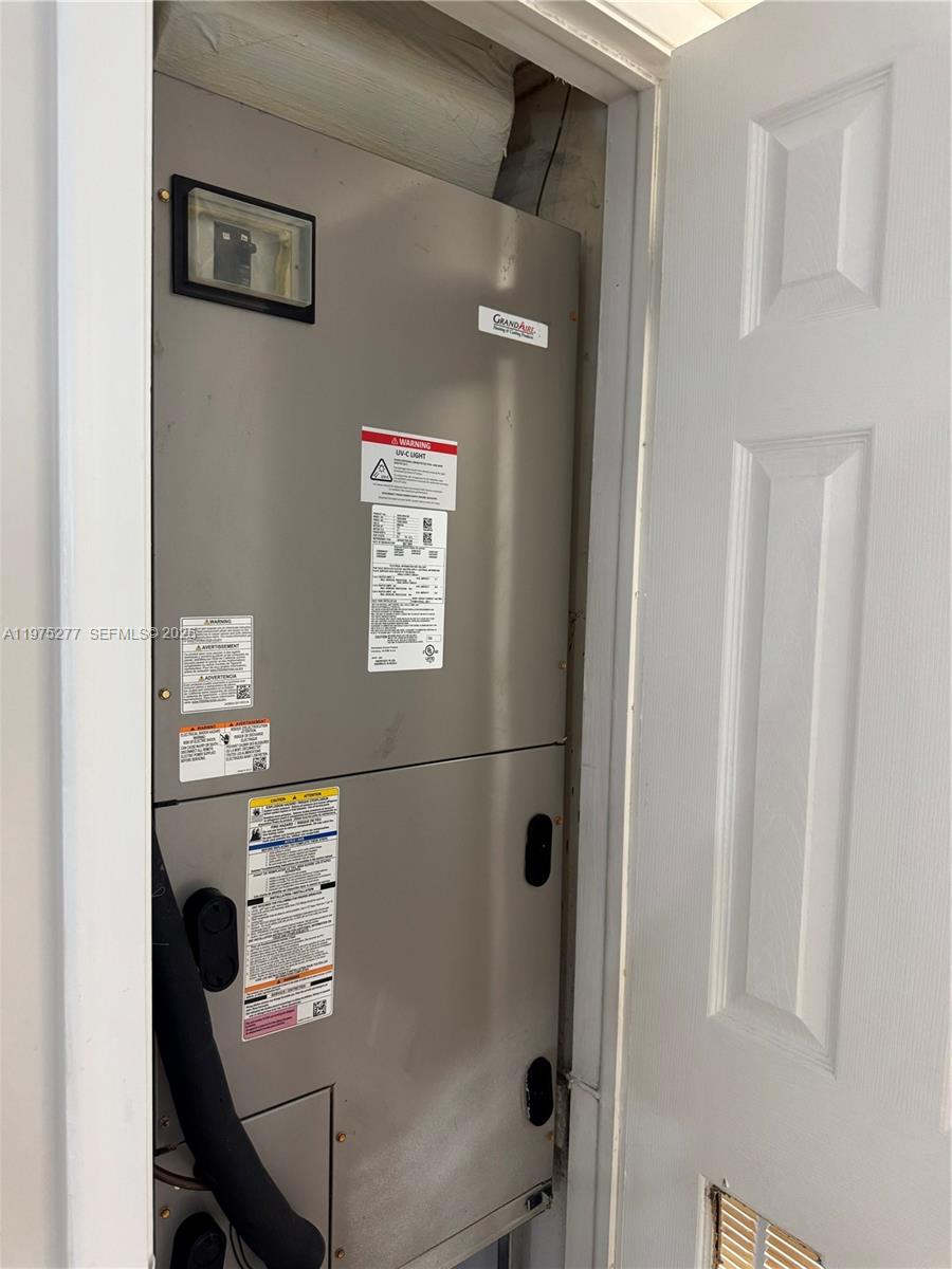 9310 Sunrise Lks Blvd #304 Sunrise, FL 33322