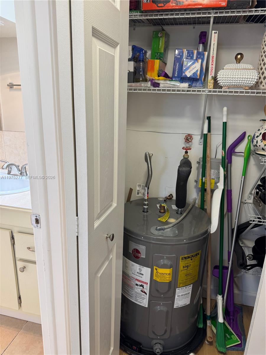 9310 Sunrise Lks Blvd #304 Sunrise, FL 33322