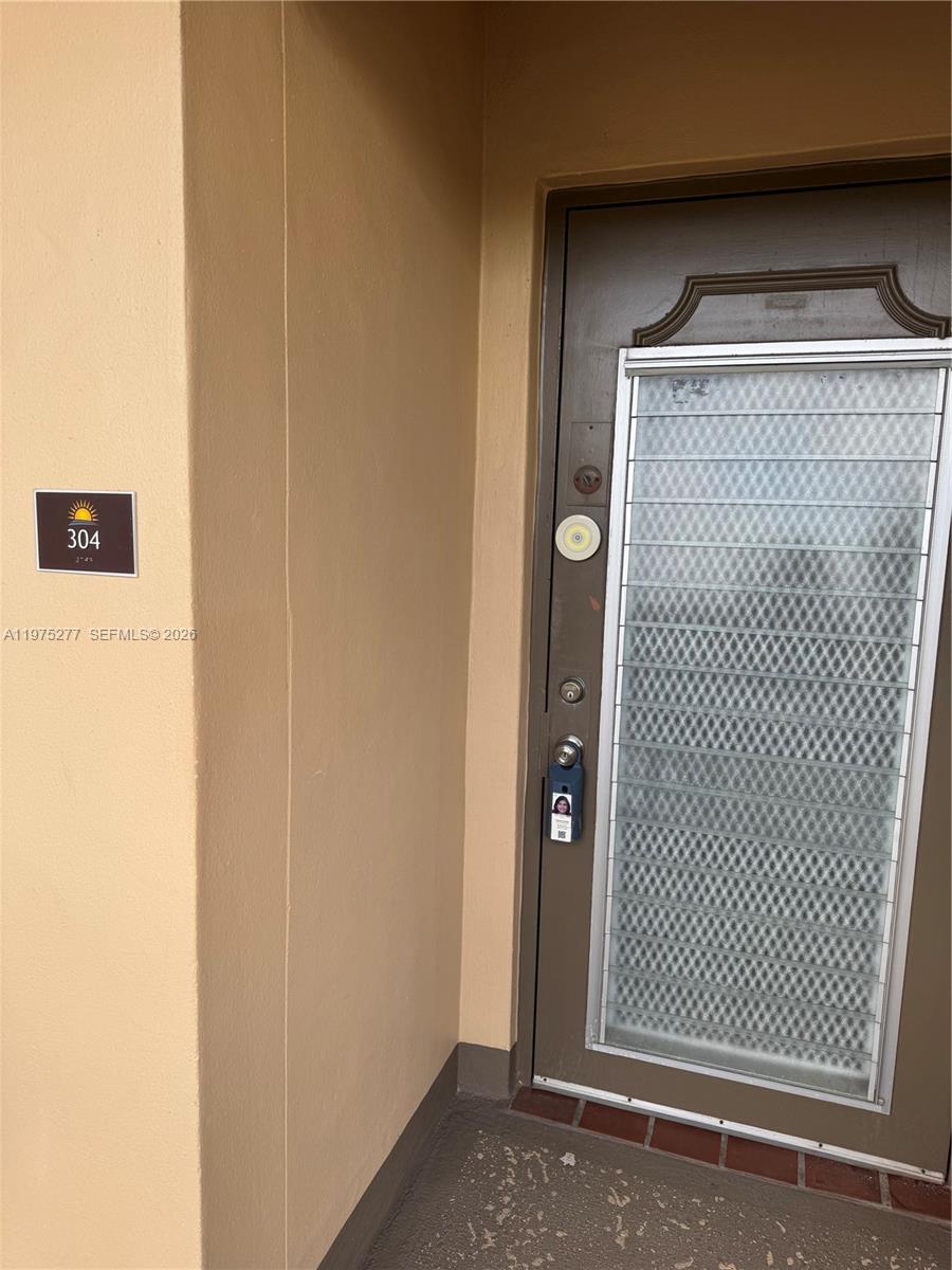 9310 Sunrise Lks Blvd #304 Sunrise, FL 33322