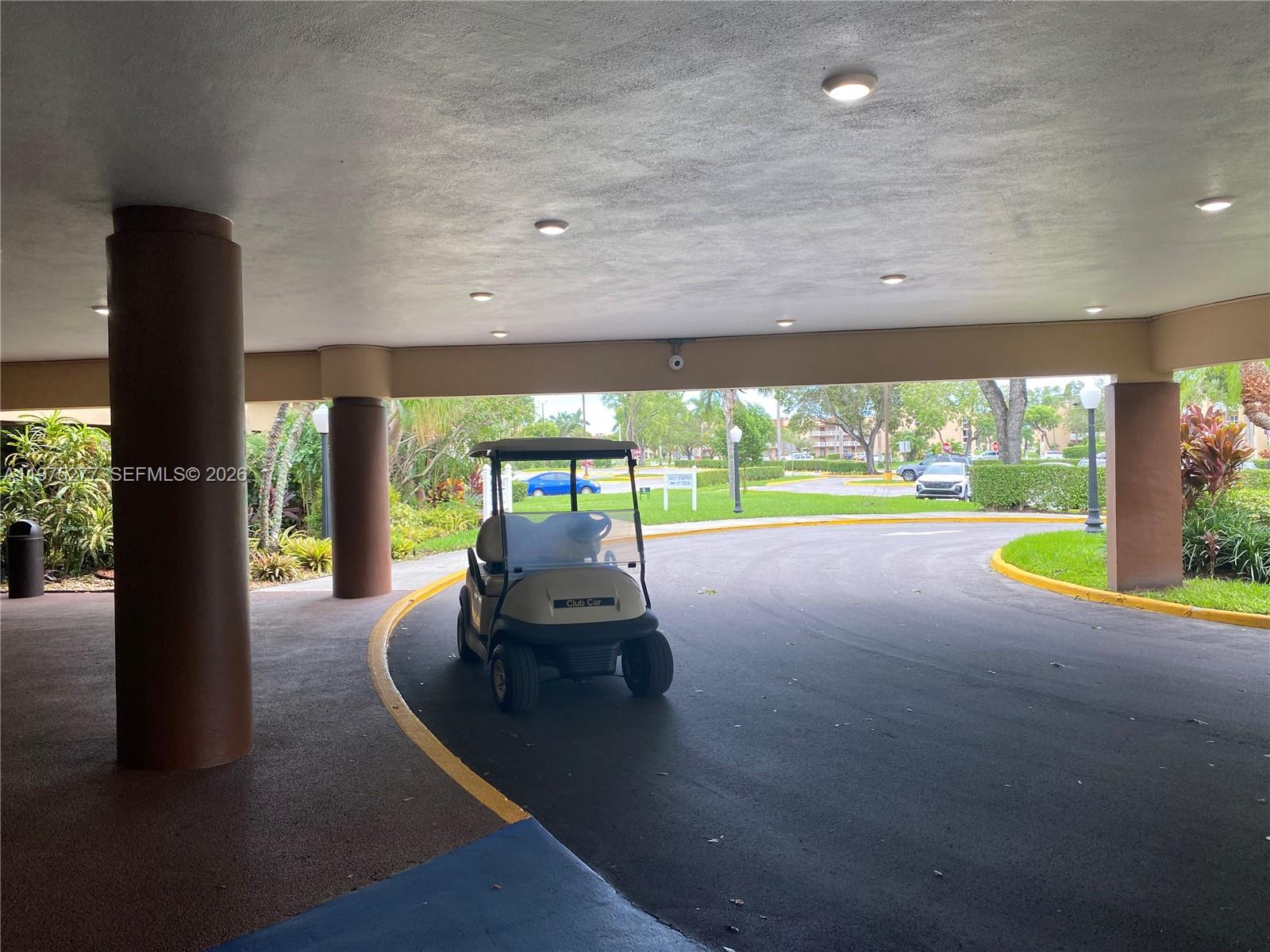 9310 Sunrise Lks Blvd #304 Sunrise, FL 33322