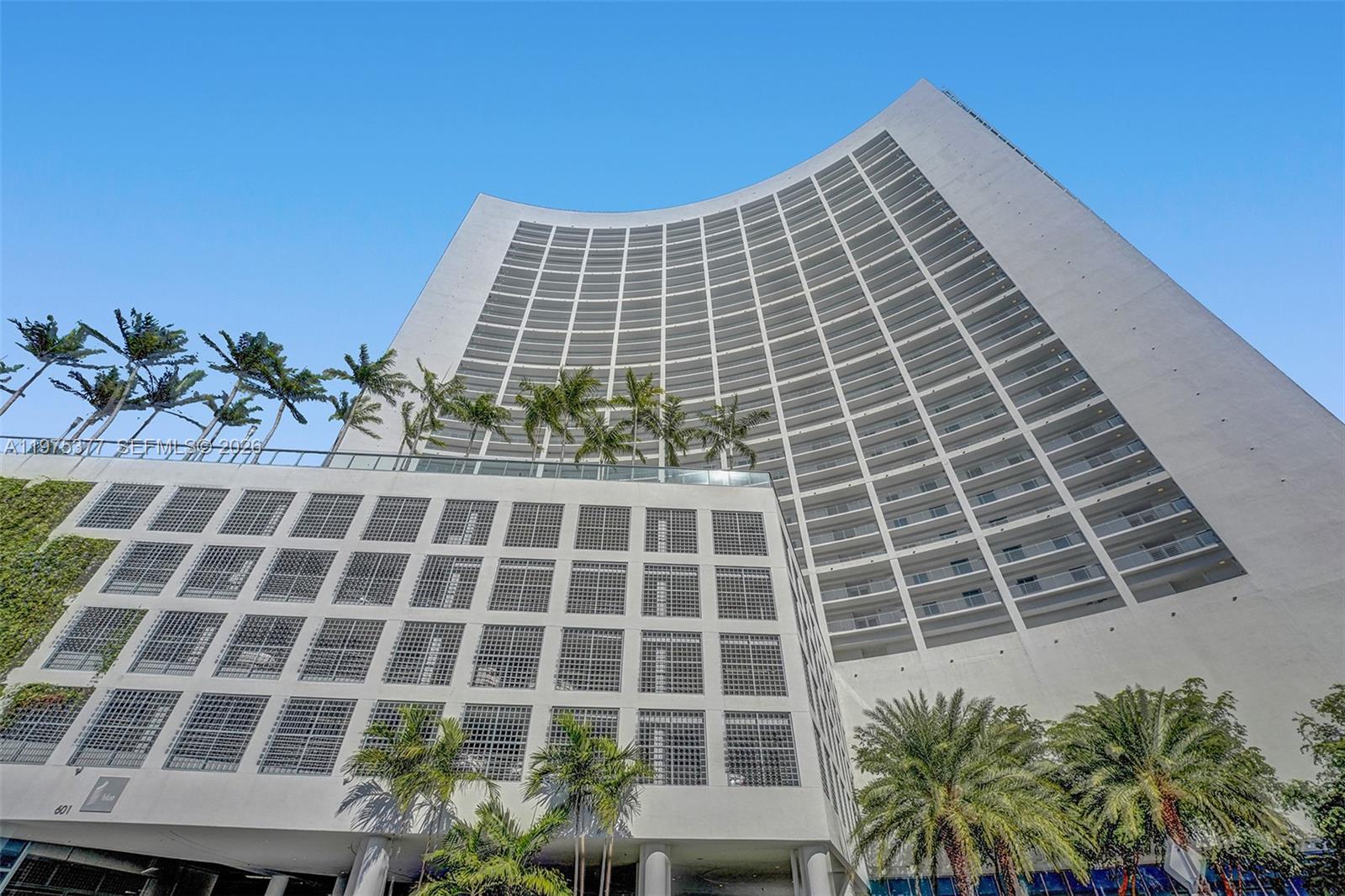 601 NE 36th St #811 Miami, FL 33137