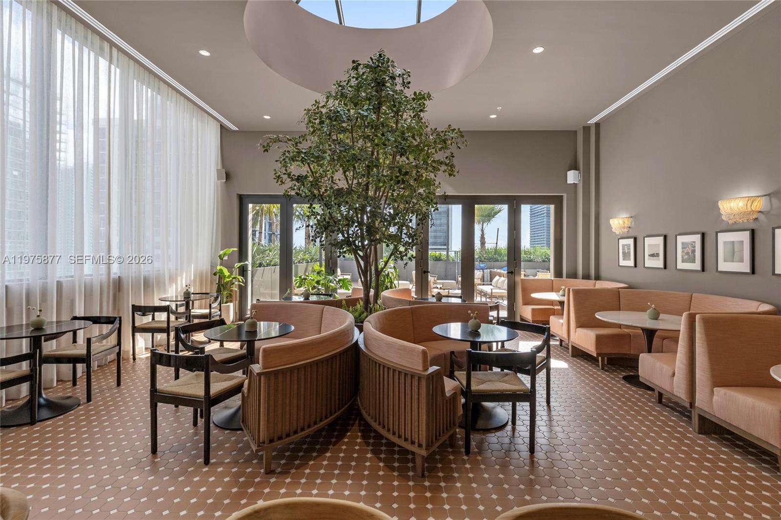 image The Crosby Miami Worldcenter25