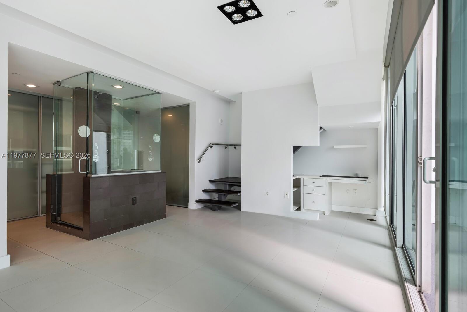 1040 Biscayne Blvd #4208 Miami, FL 33132