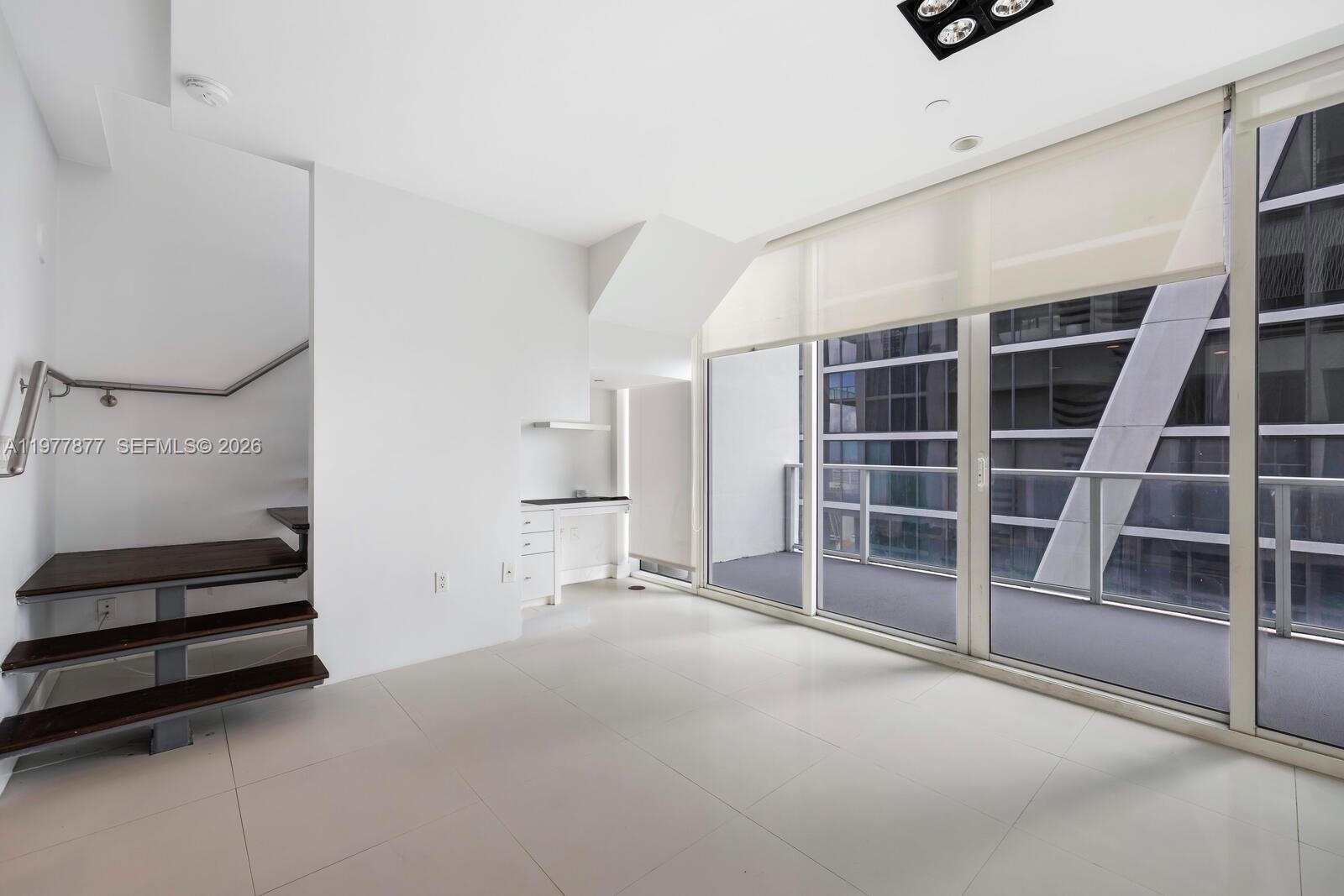 1040 Biscayne Blvd #4208 Miami, FL 33132