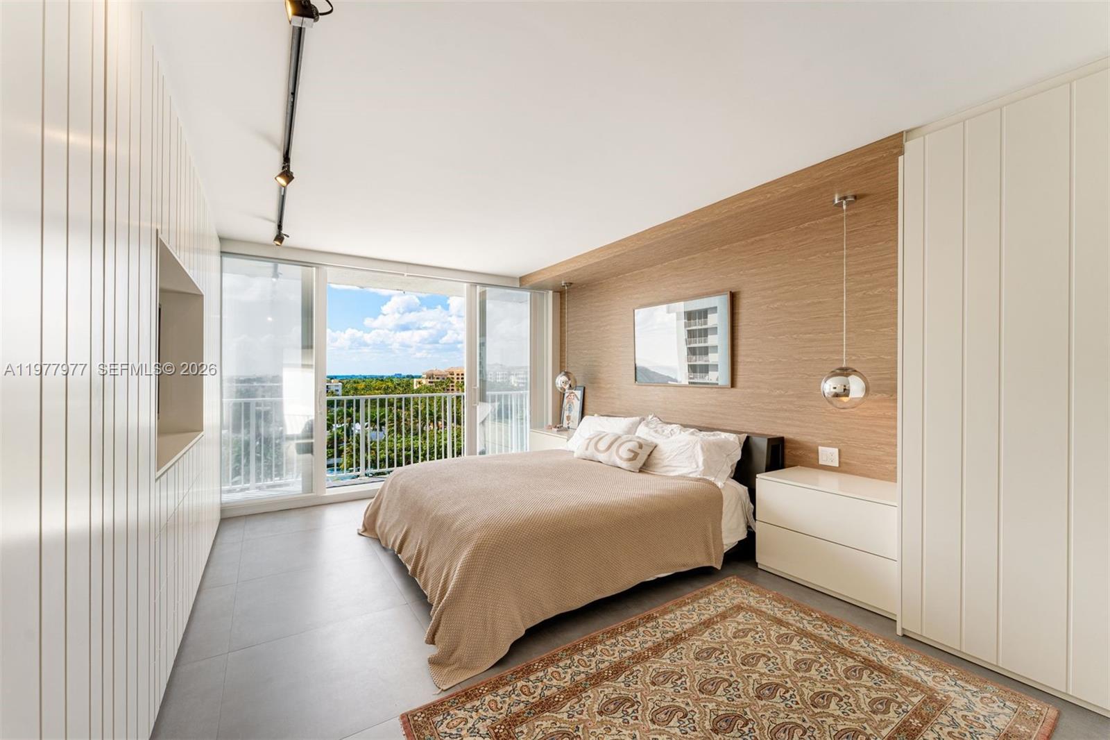 image Casa Del Mar Condos11