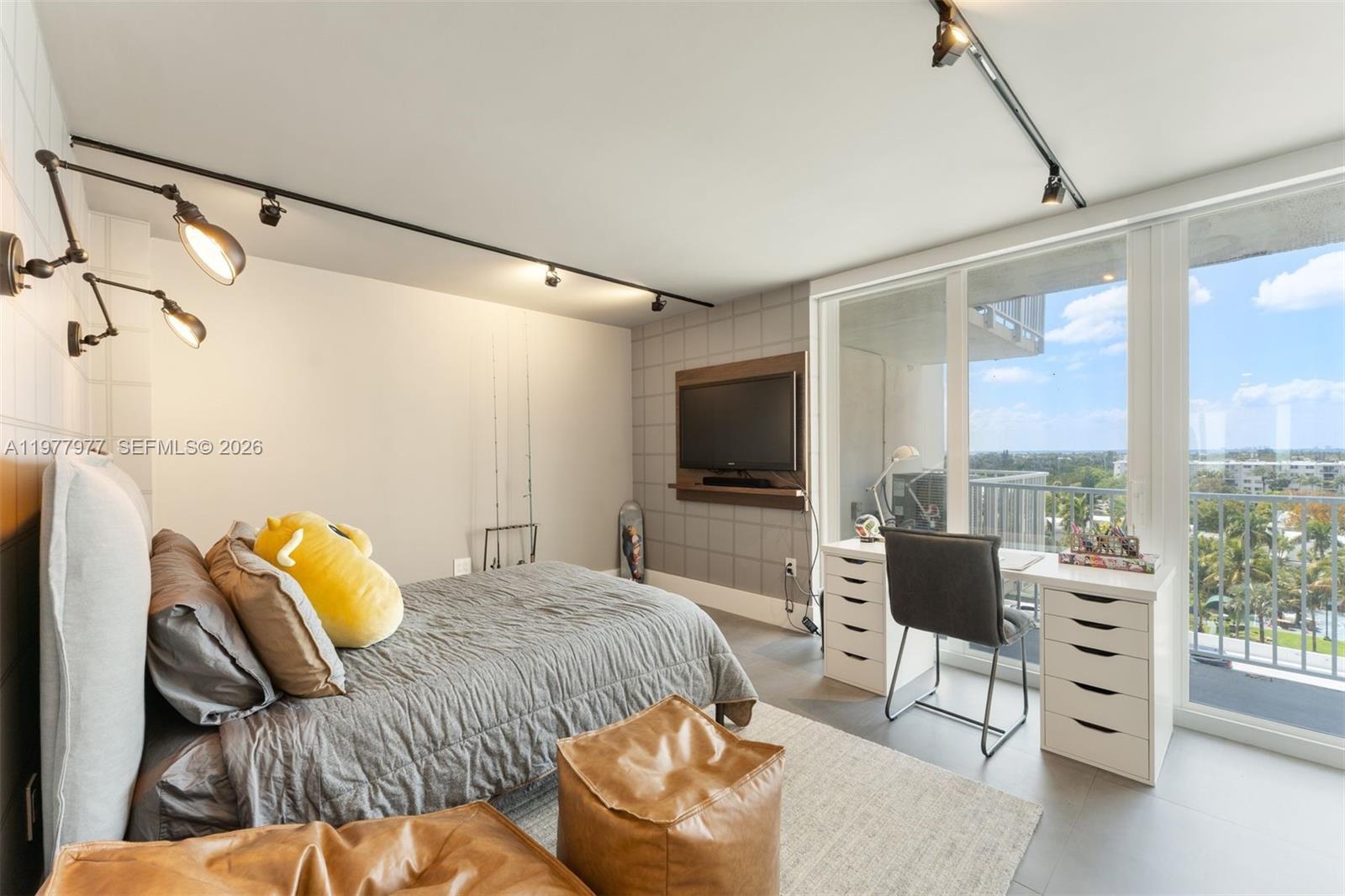 image Casa Del Mar Condos16