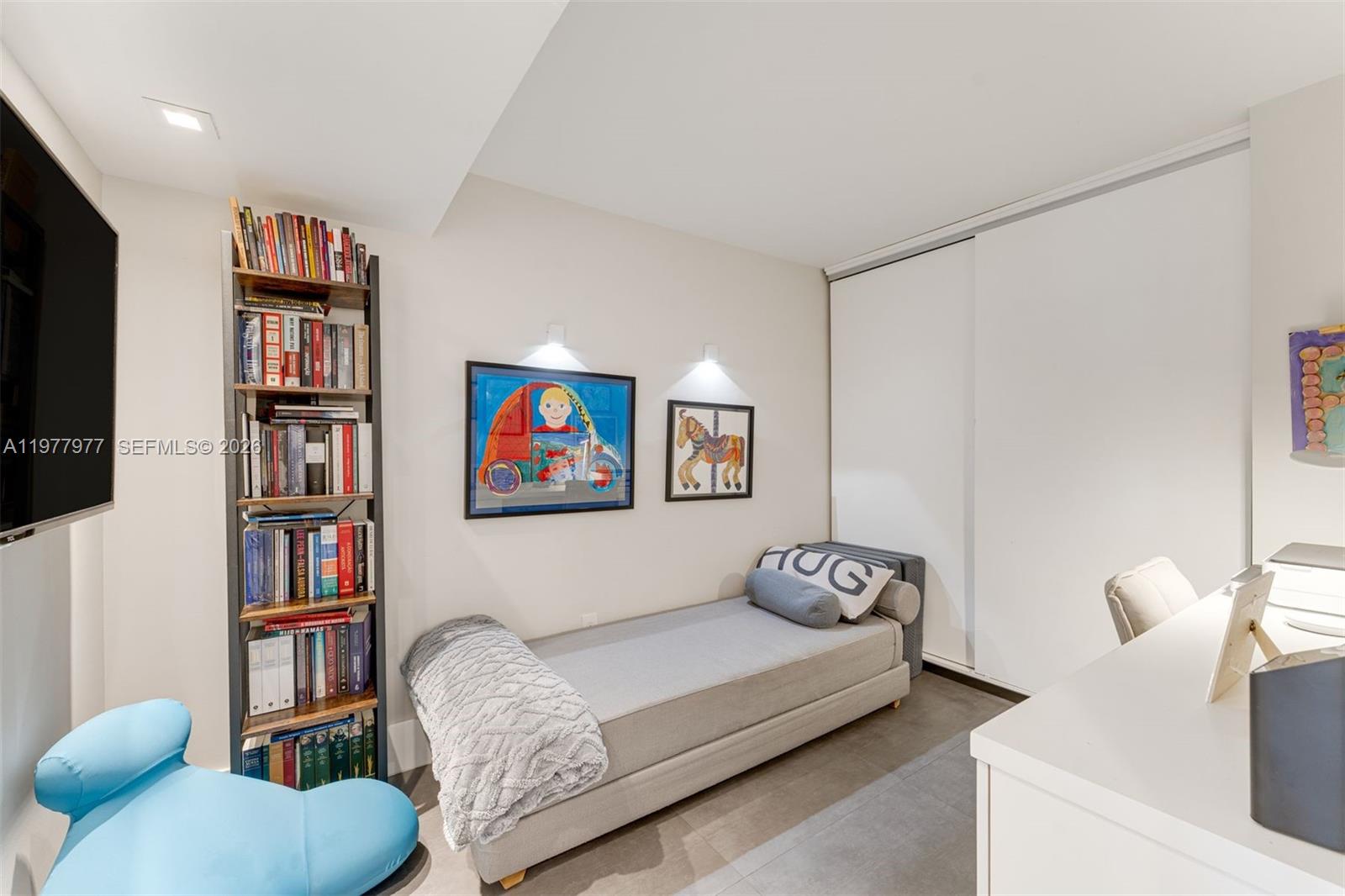 image Casa Del Mar Condos18