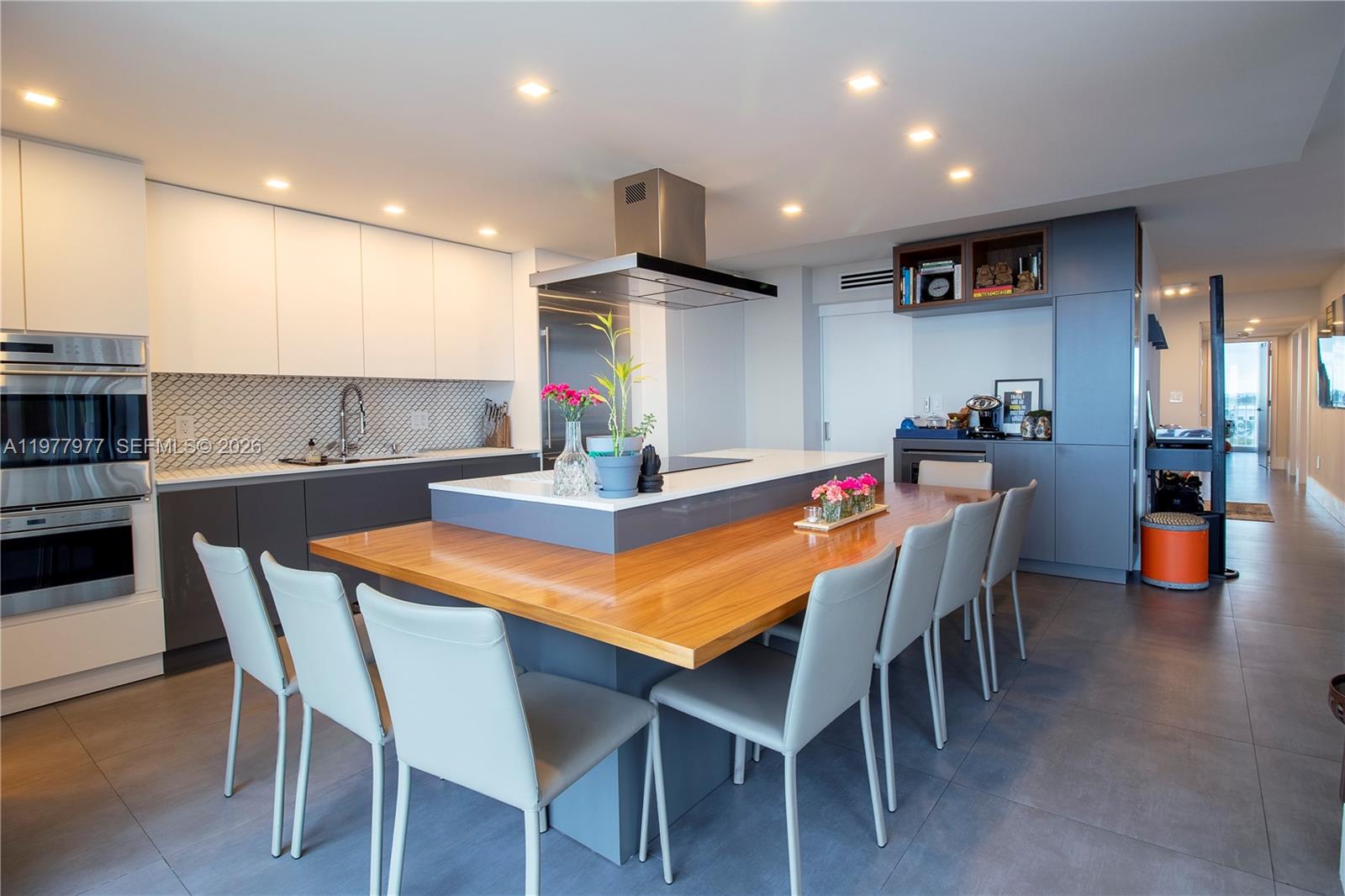 image Casa Del Mar Condos2