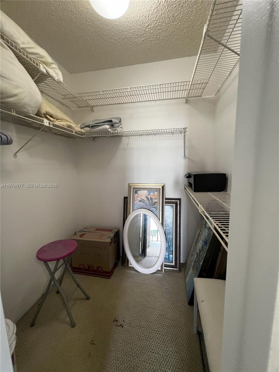 3701 N Country Clb Dr #201 Aventura, FL 33180