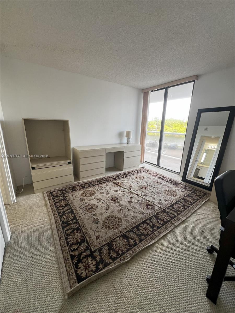 3701 N Country Clb Dr #201 Aventura, FL 33180