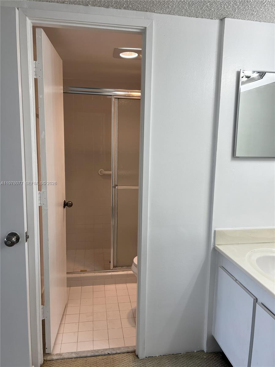 3701 N Country Clb Dr #201 Aventura, FL 33180