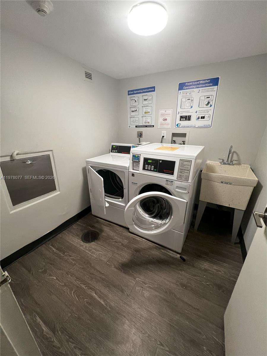 3701 N Country Clb Dr #201 Aventura, FL 33180