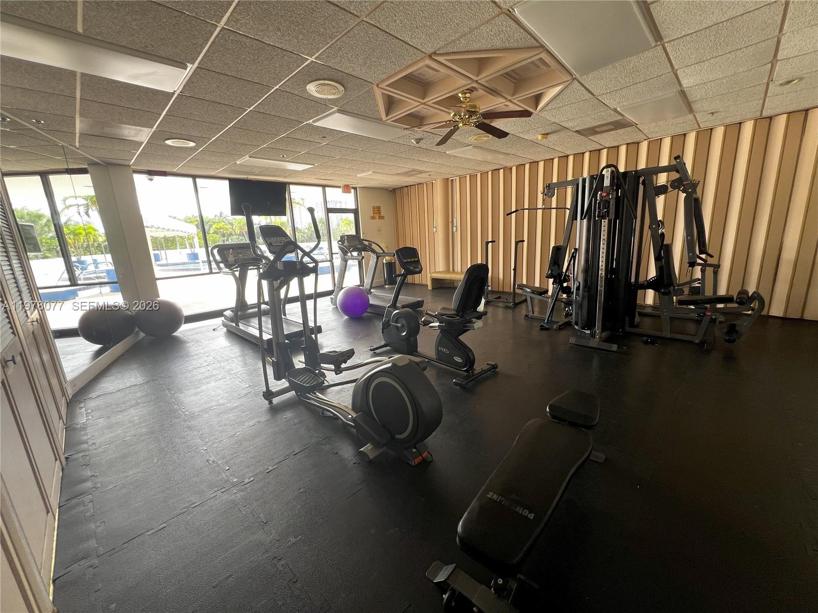 3701 N Country Clb Dr #201 Aventura, FL 33180