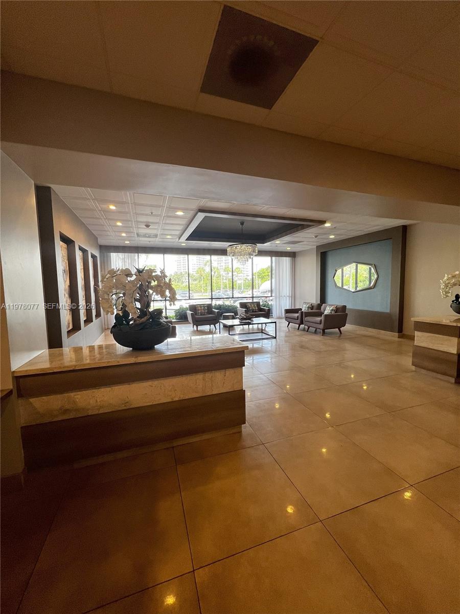 3701 N Country Clb Dr #201 Aventura, FL 33180