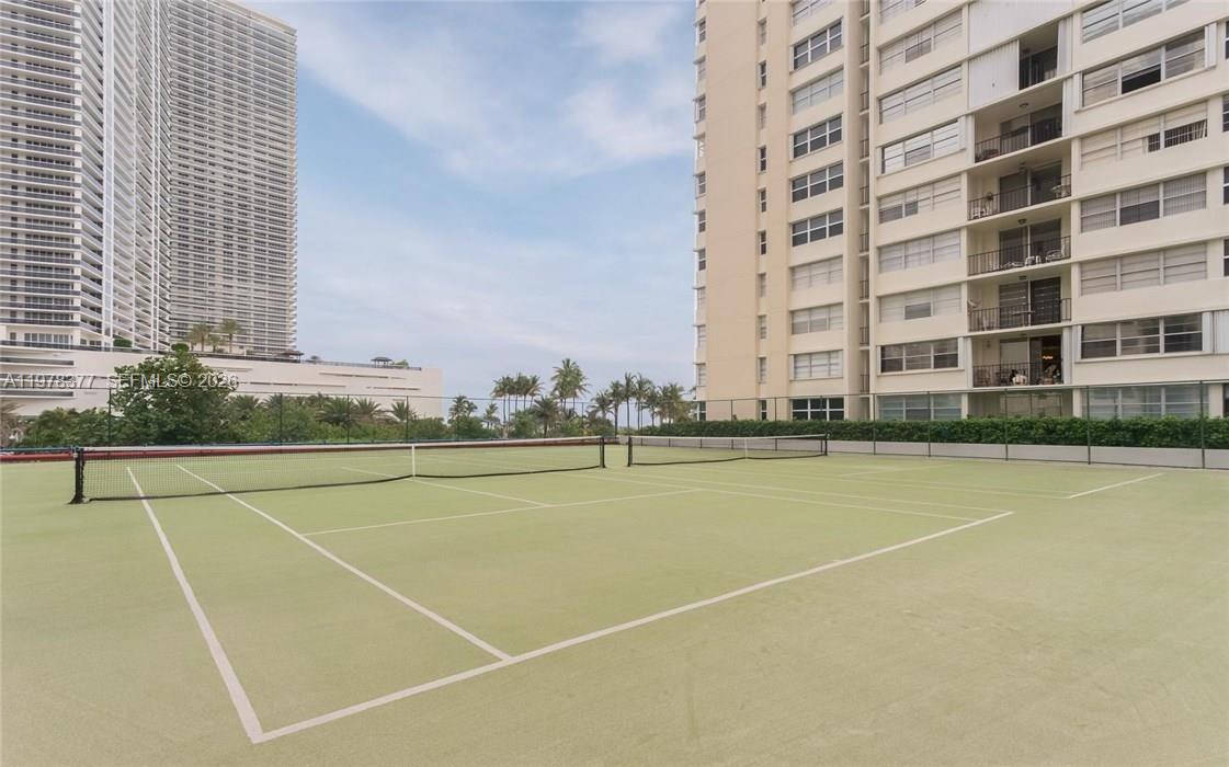1890 S Ocean Dr #408 Hallandale Beach, FL 33009