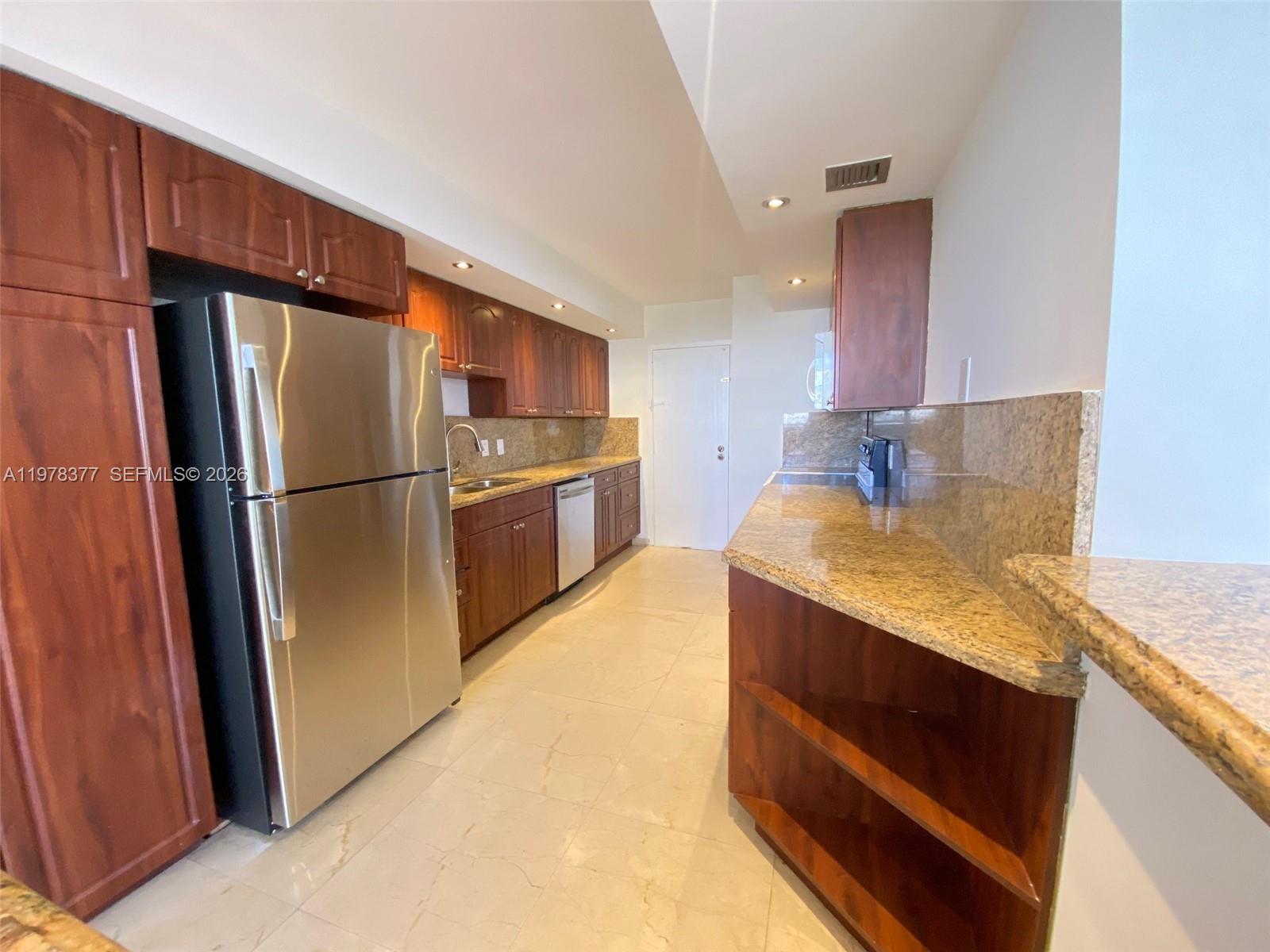 1890 S Ocean Dr #408 Hallandale Beach, FL 33009