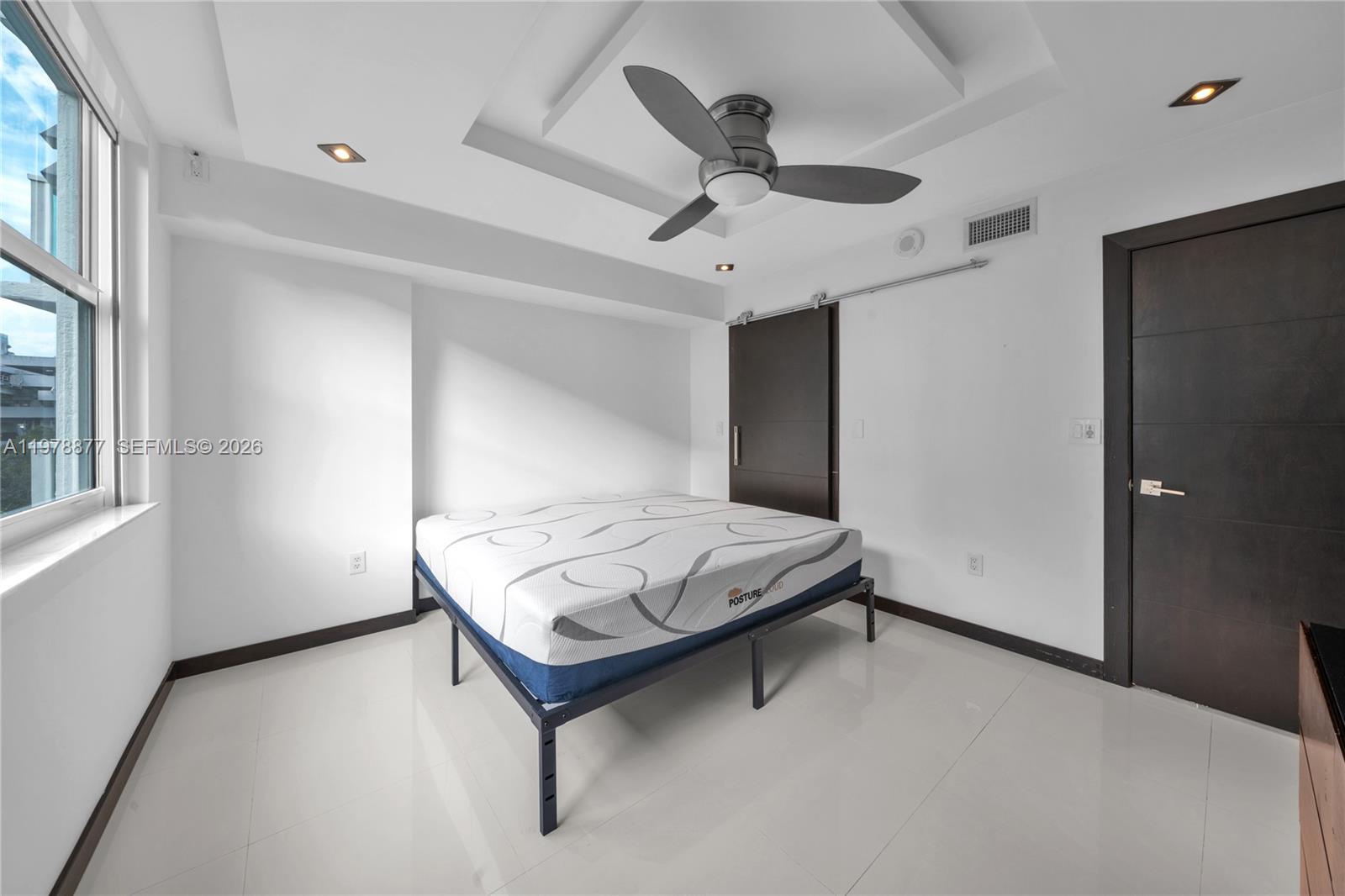 image Brickell on the River North13