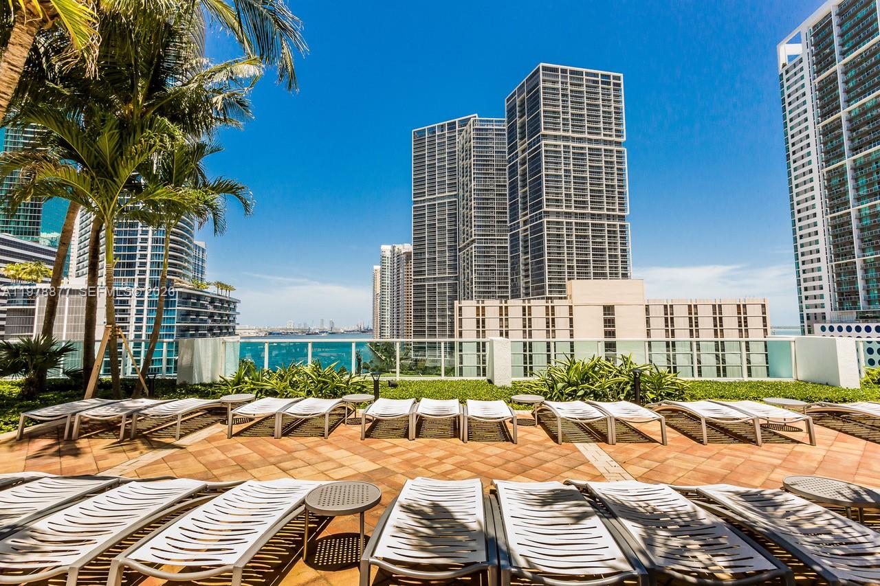 image Brickell on the River North24