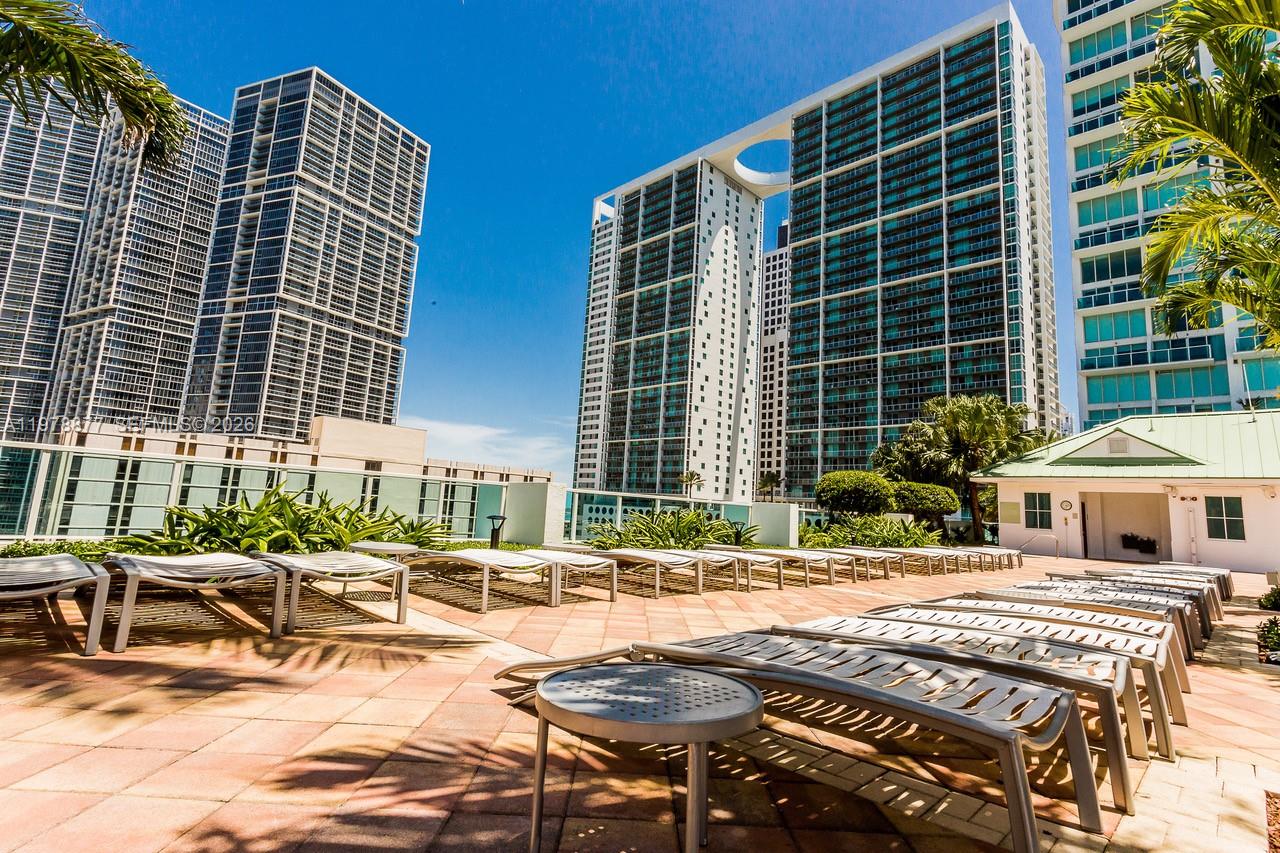 image Brickell on the River North27