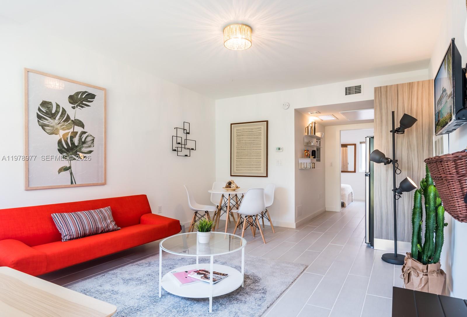 740 Meridian Ave #23