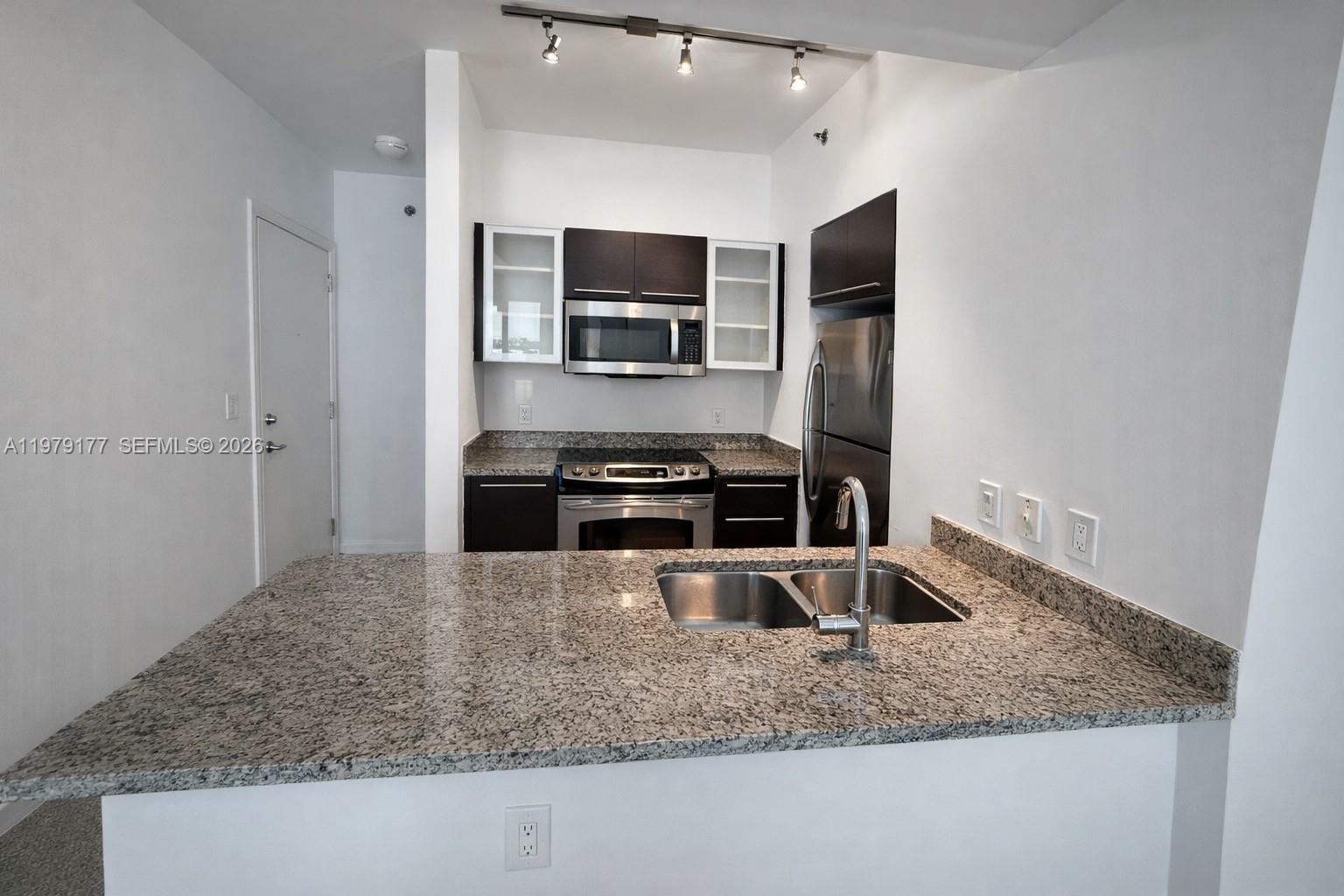 image The Plaza on Brickell East13