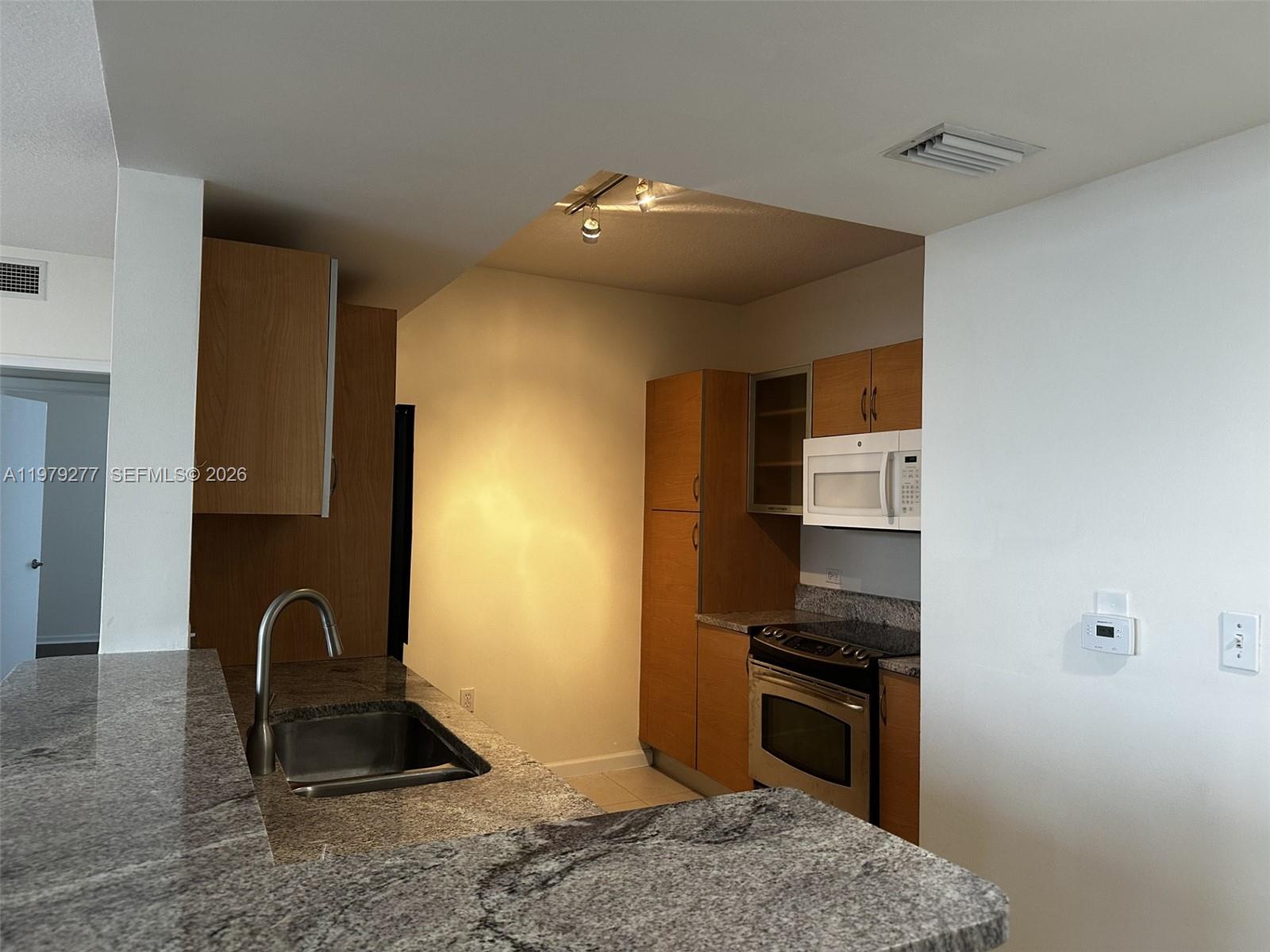 image The Venture at Aventura6