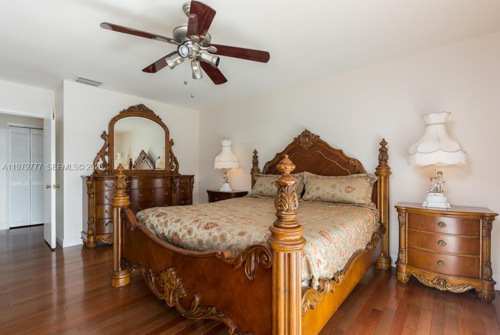 4950 San Amaro Dr Coral Gables, FL 33146