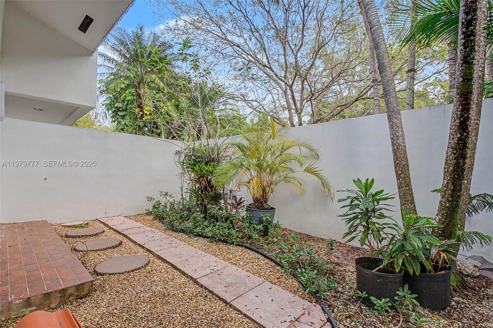 4950 San Amaro Dr Coral Gables, FL 33146