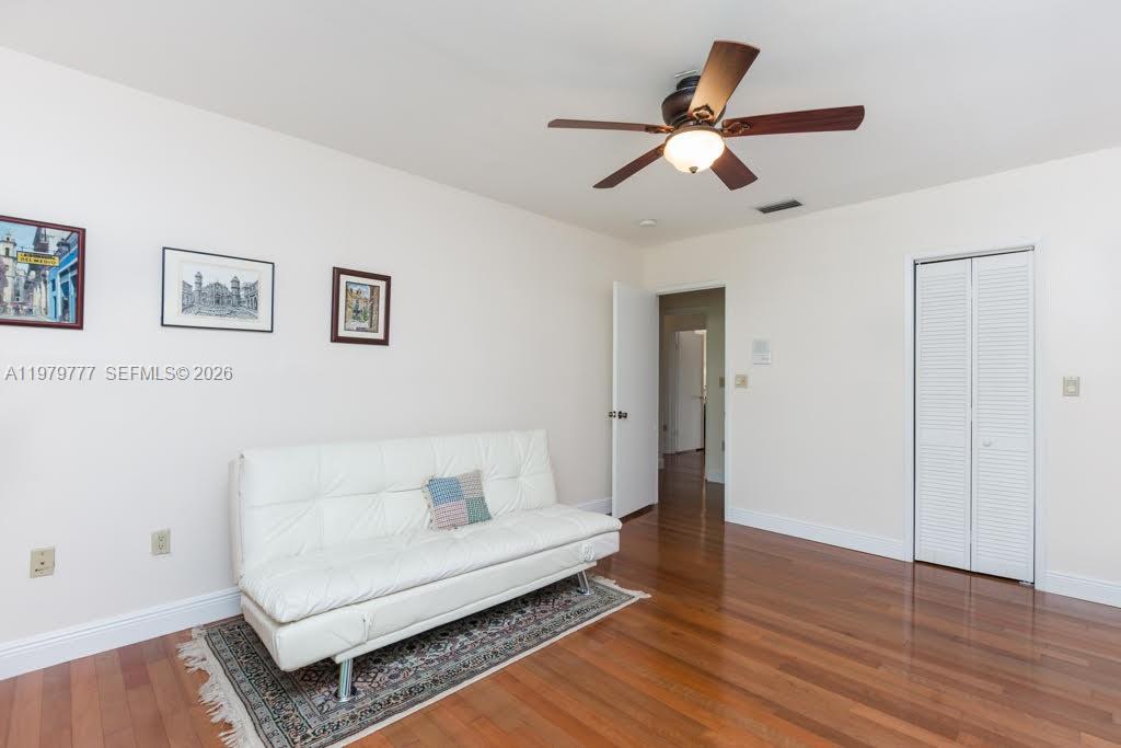 4950 San Amaro Dr Coral Gables, FL 33146