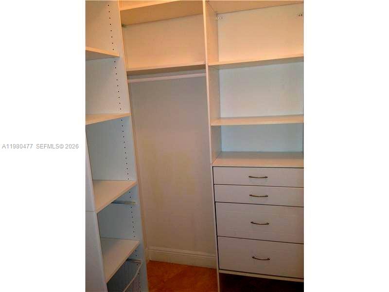 19900 E Country Clb Dr #806 Aventura, FL 33180