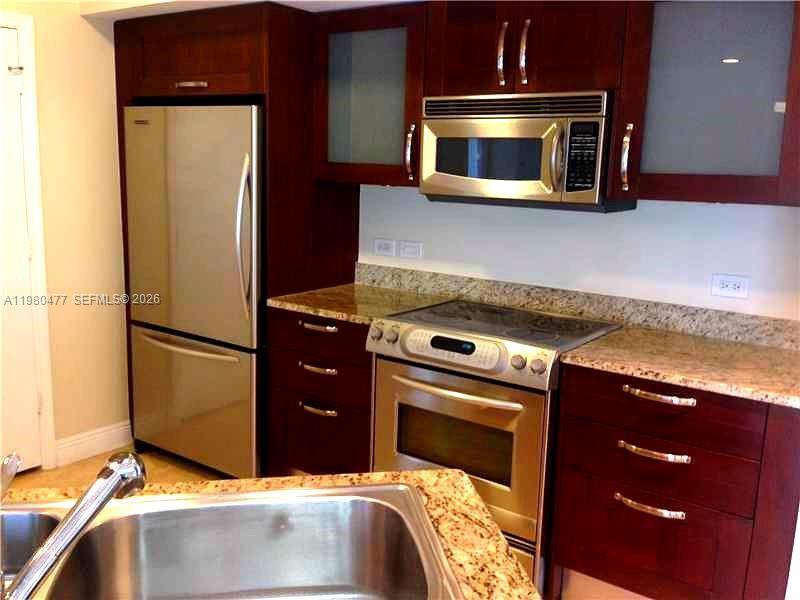 19900 E Country Clb Dr #806 Aventura, FL 33180