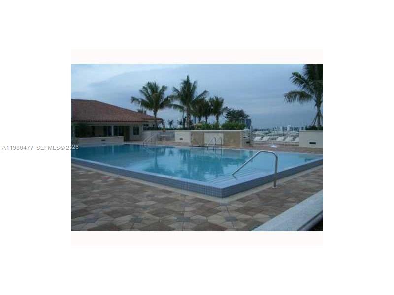 19900 E Country Clb Dr #806 Aventura, FL 33180