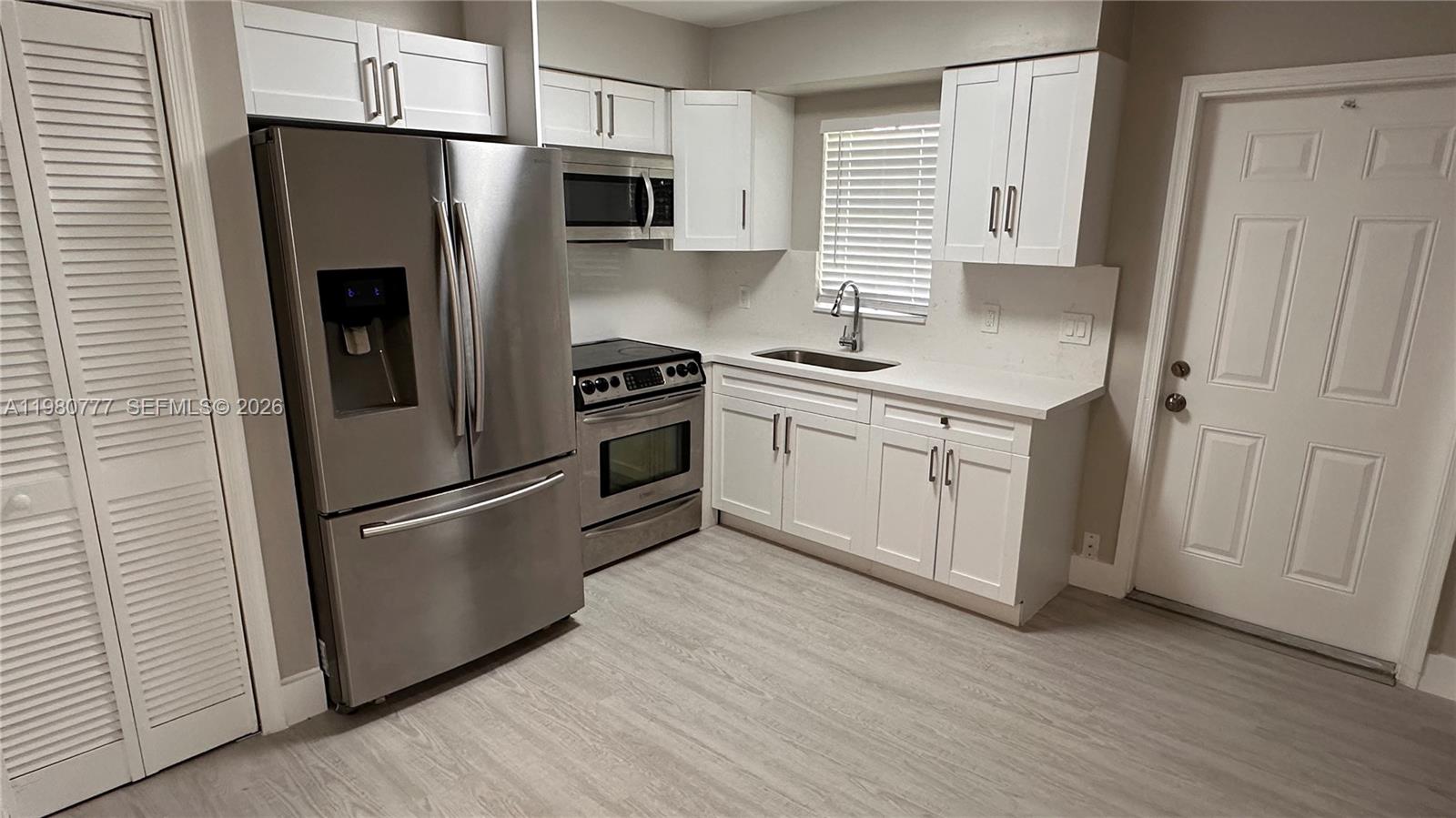 216 NW 12th St Pompano Beach, FL 33060