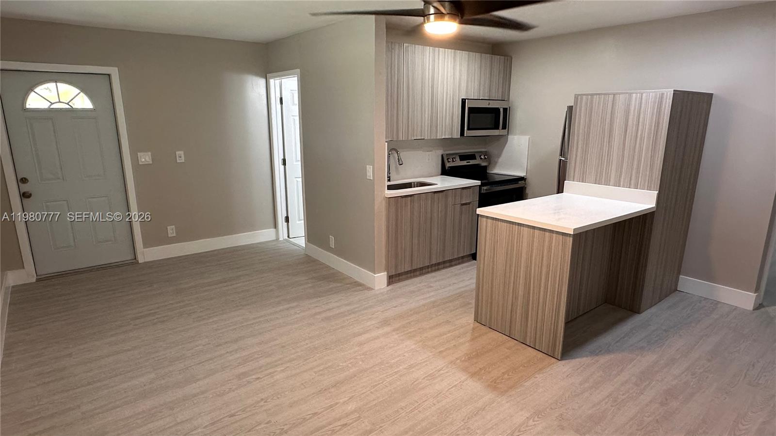 216 NW 12th St Pompano Beach, FL 33060