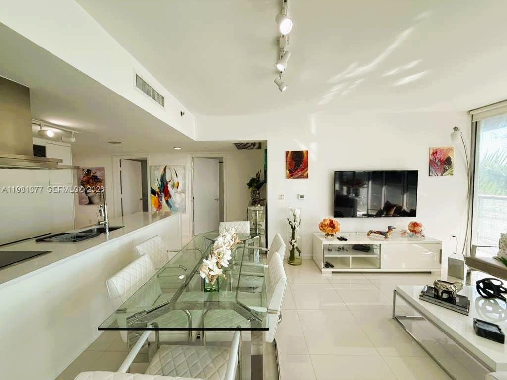 image Icon Brickell II3