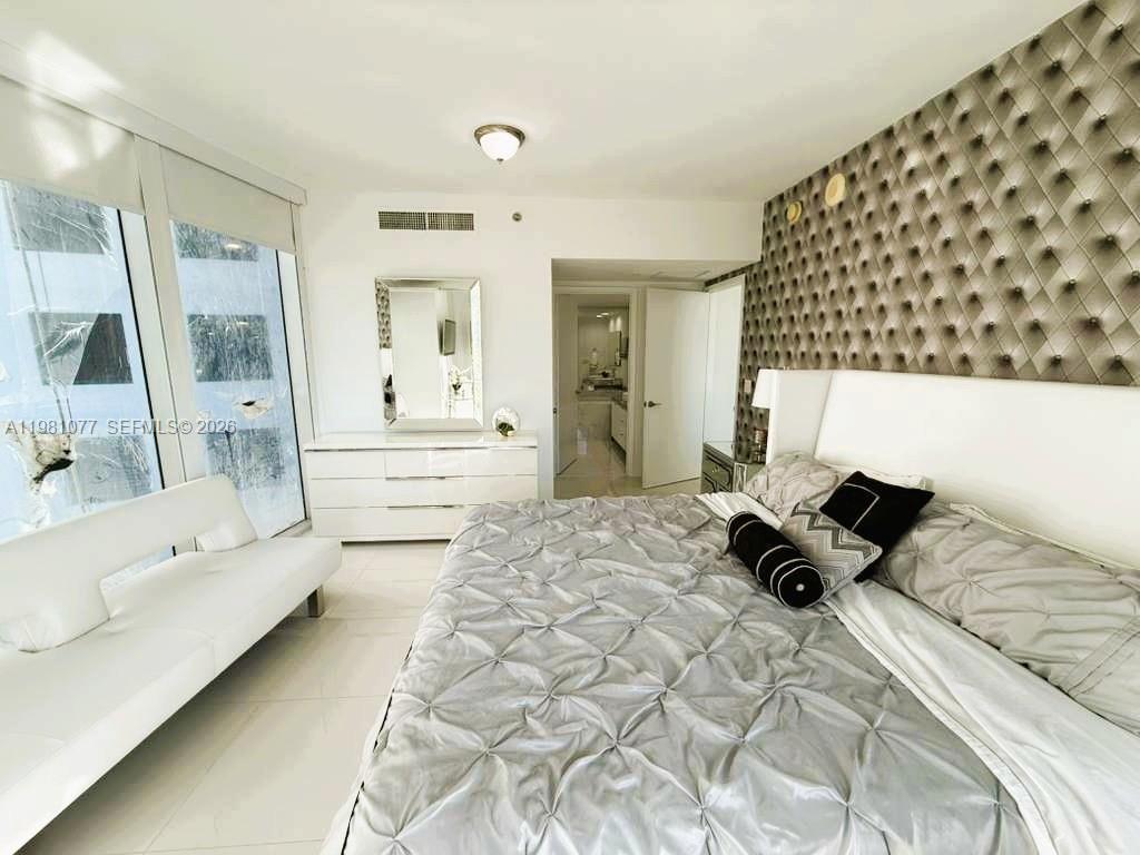 image Icon Brickell II7