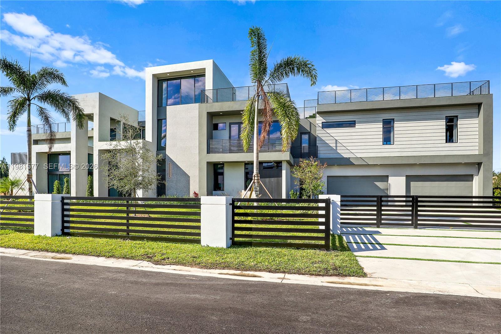 2311 SW 108th Ter Davie, FL 33324