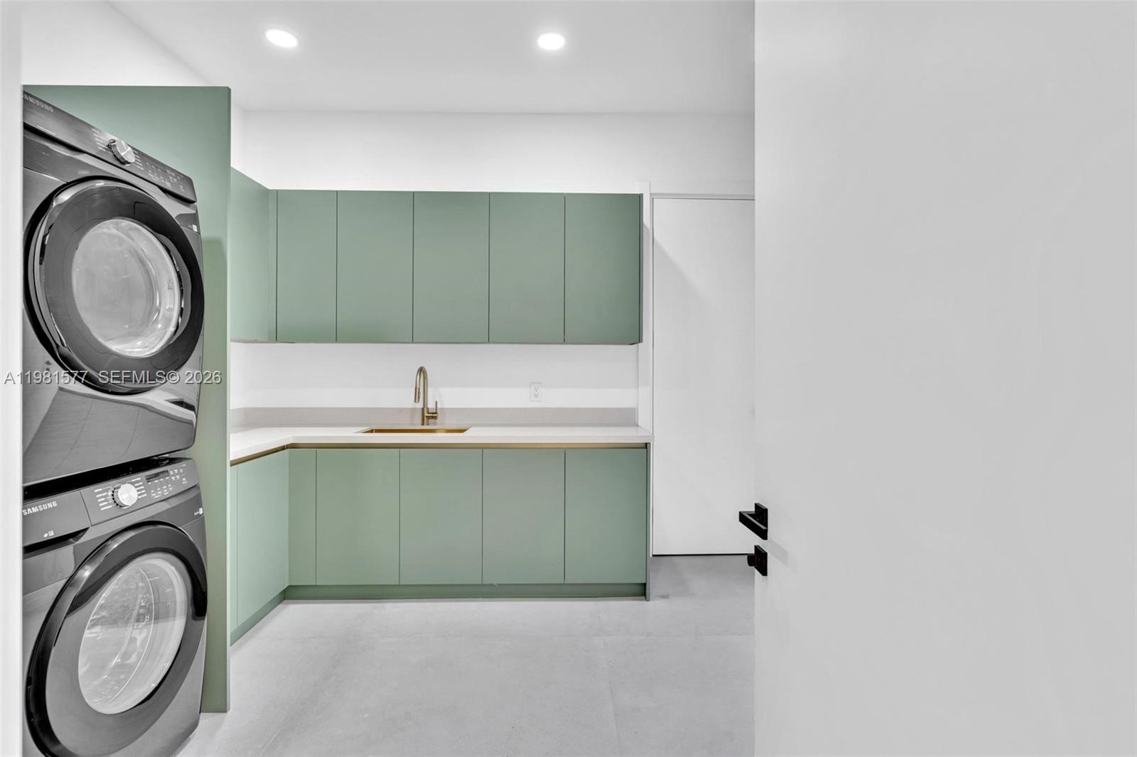 2311 SW 108th Ter Davie, FL 33324