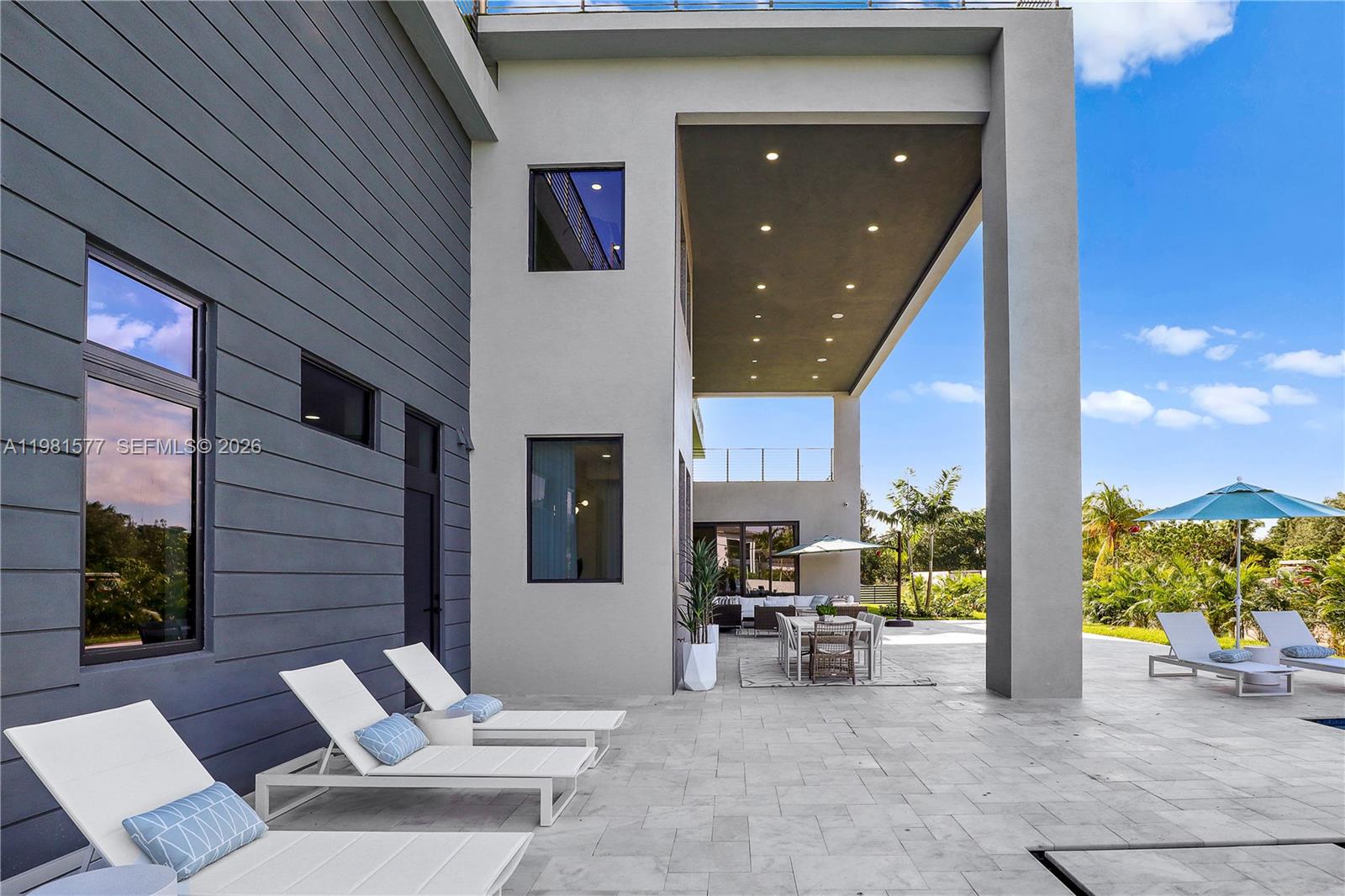 2311 SW 108th Ter Davie, FL 33324