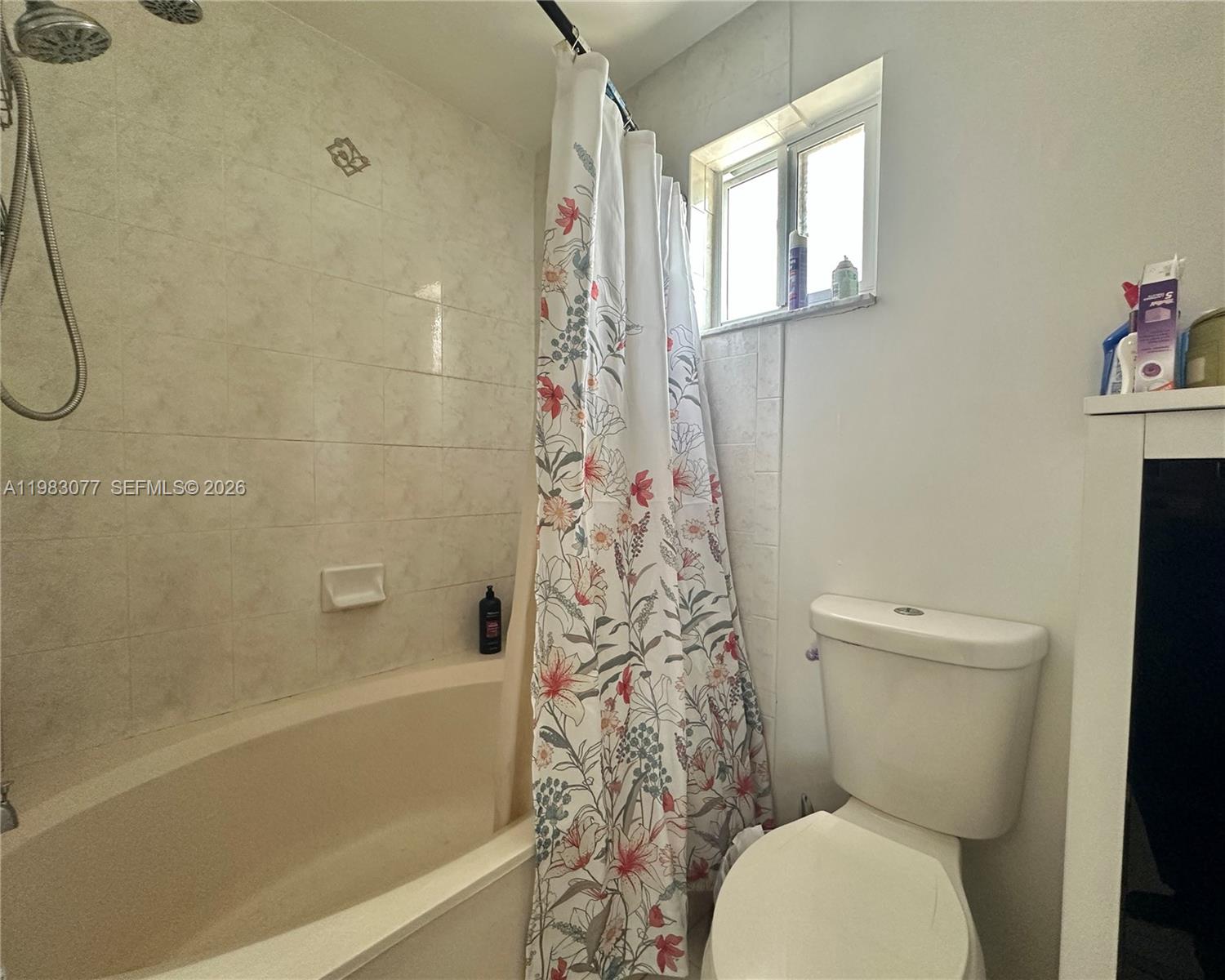 15302 SW 180th Ter Miami, FL 33187