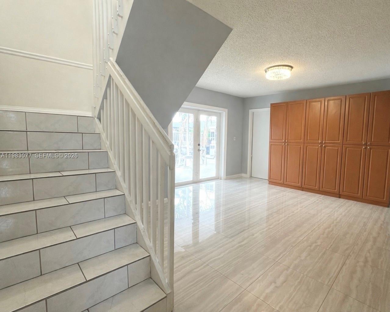 15302 SW 180th Ter Miami, FL 33187