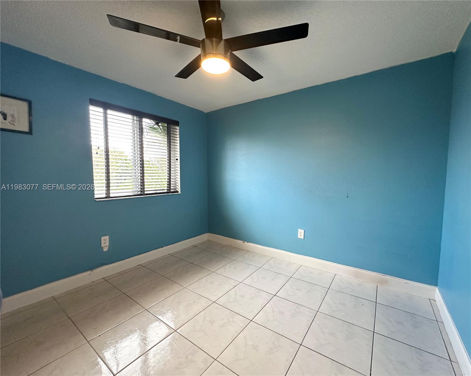 15302 SW 180th Ter Miami, FL 33187