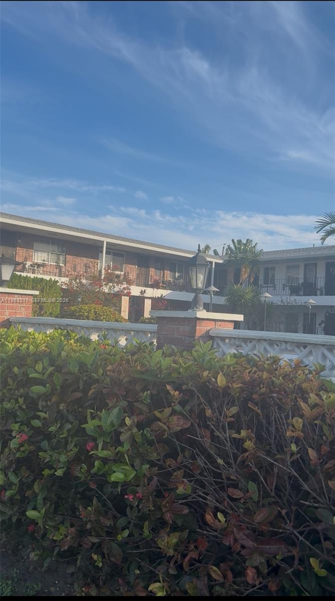 1050 Atlantic Shores Blvd #211 Hallandale Beach, FL 33009