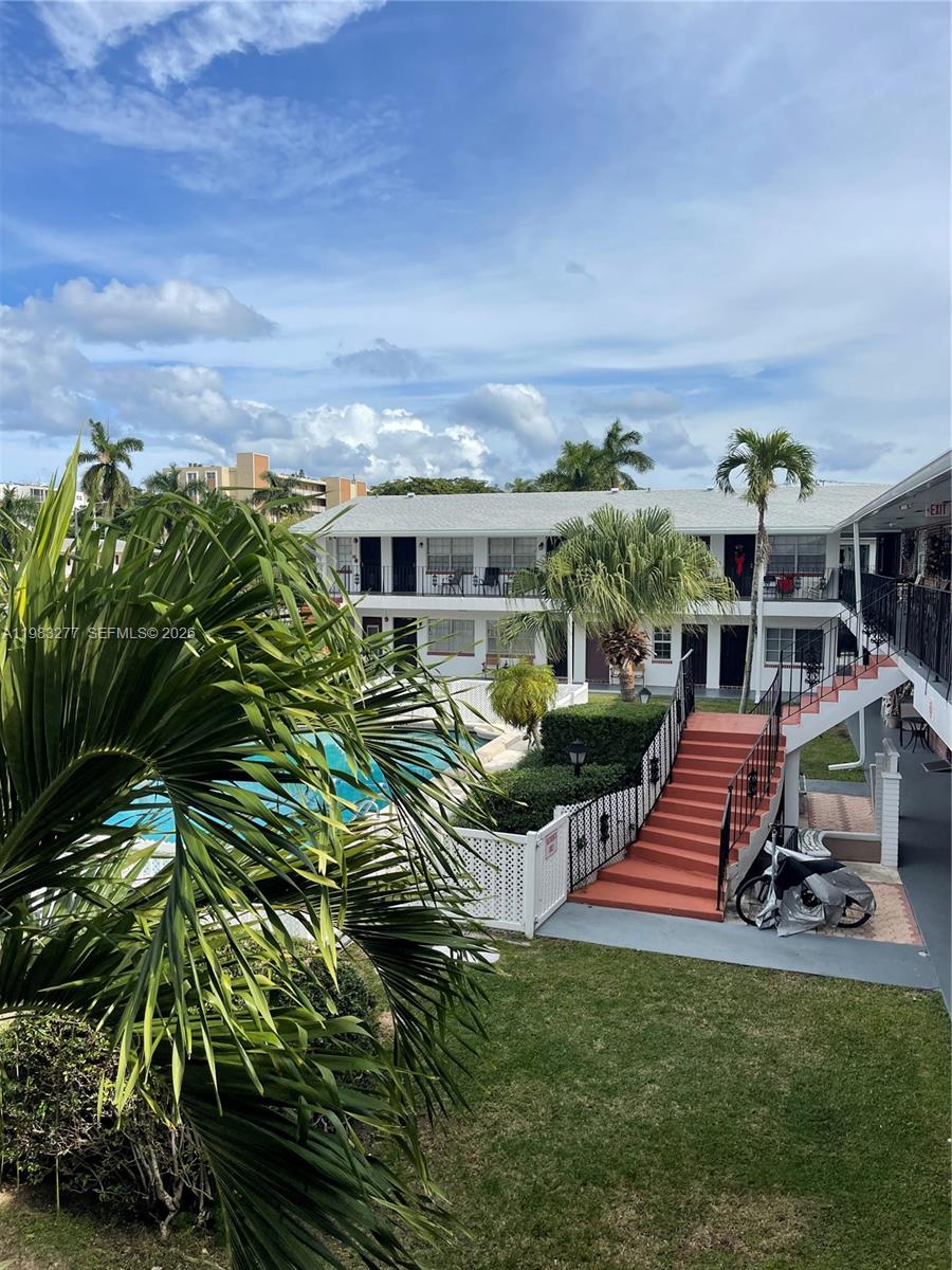 1050 Atlantic Shores Blvd #211 Hallandale Beach, FL 33009