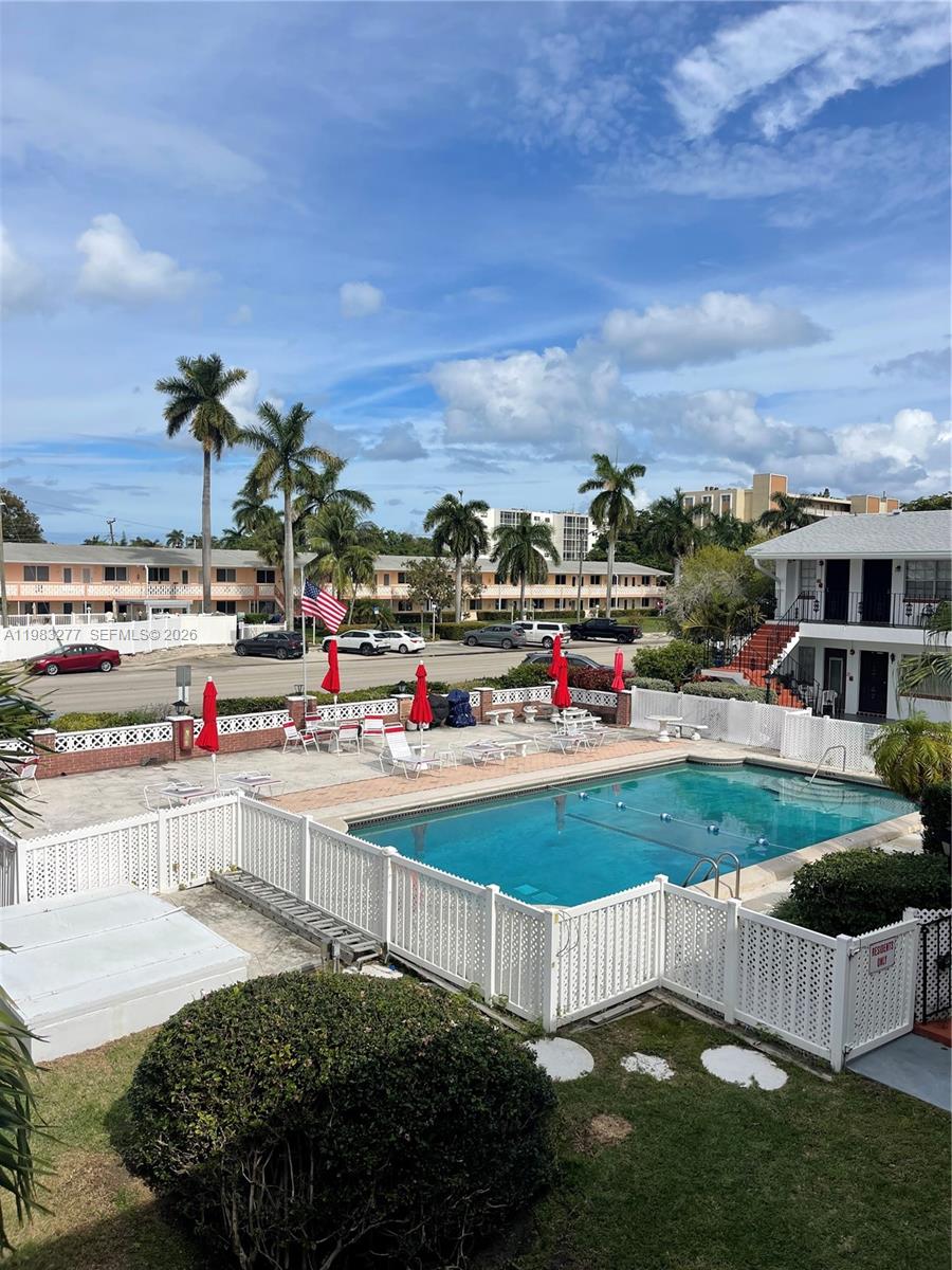 1050 Atlantic Shores Blvd #211 Hallandale Beach, FL 33009