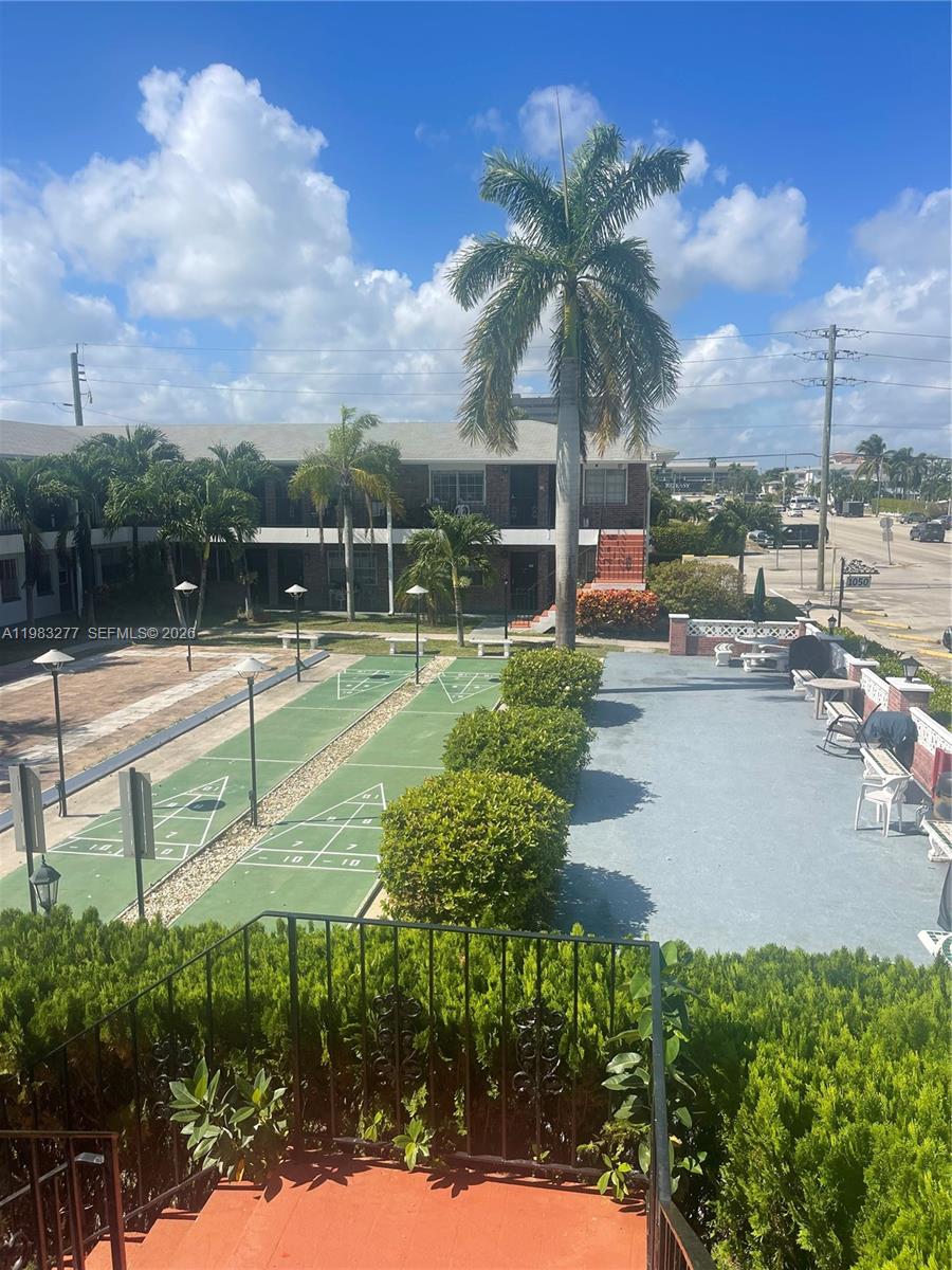 1050 Atlantic Shores Blvd #211 Hallandale Beach, FL 33009