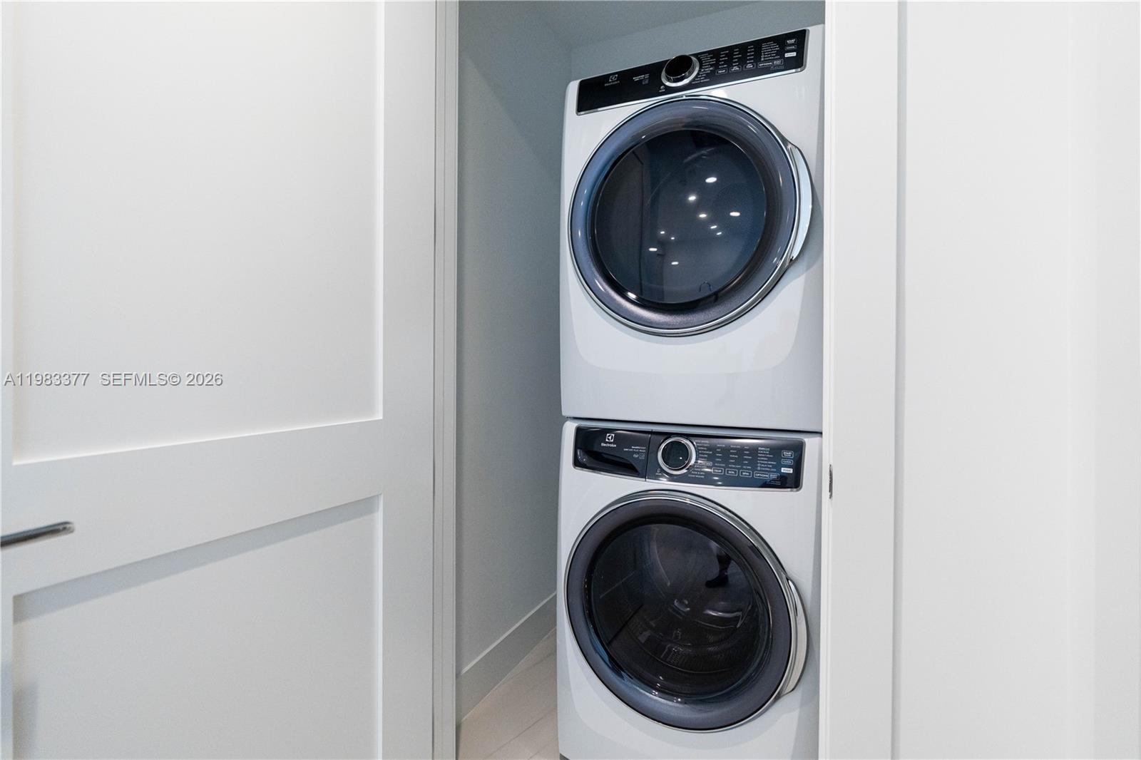 153 N Seabreeze Blvd #703 Fort Lauderdale, FL 33304